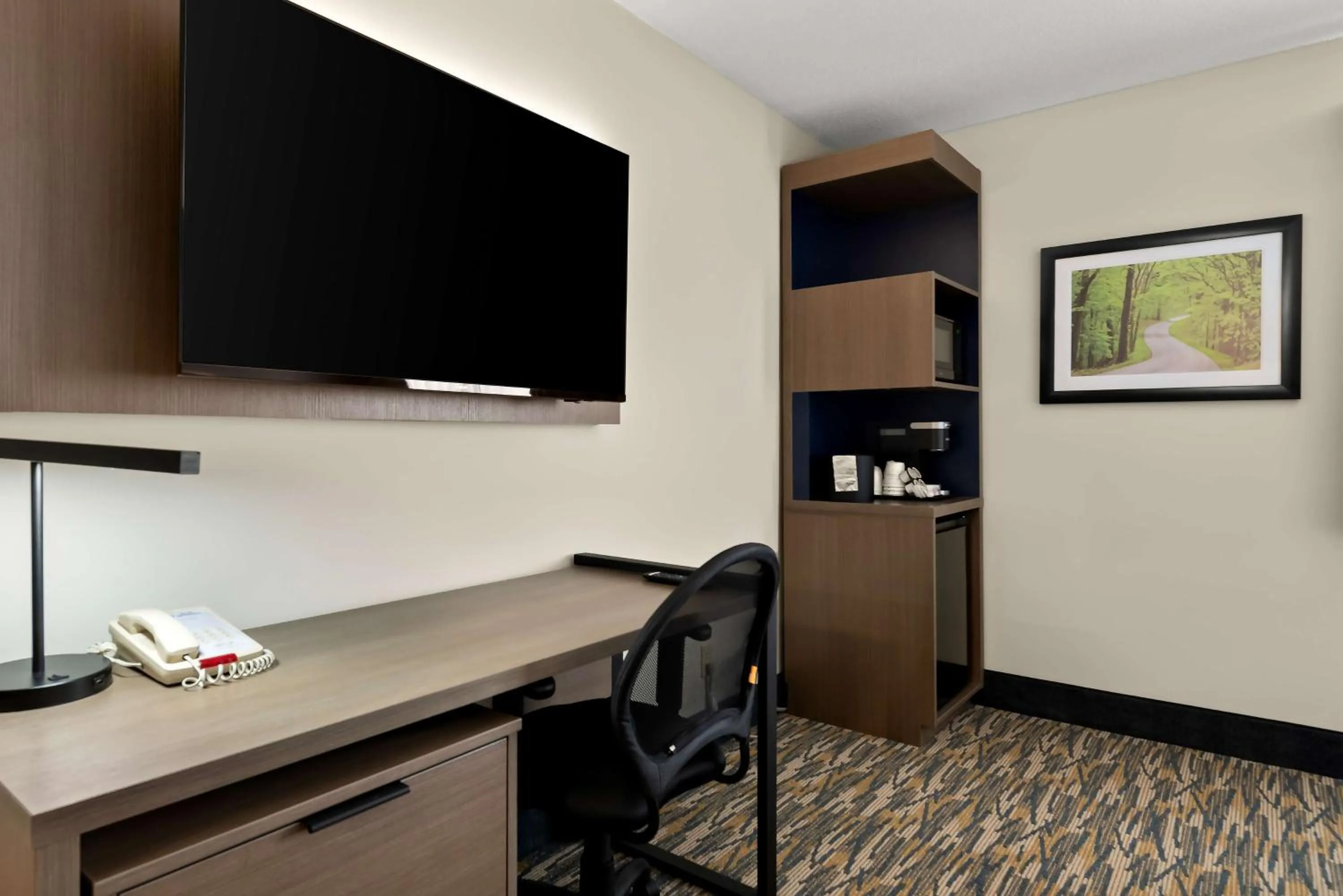 Bedroom in Best Western Inn