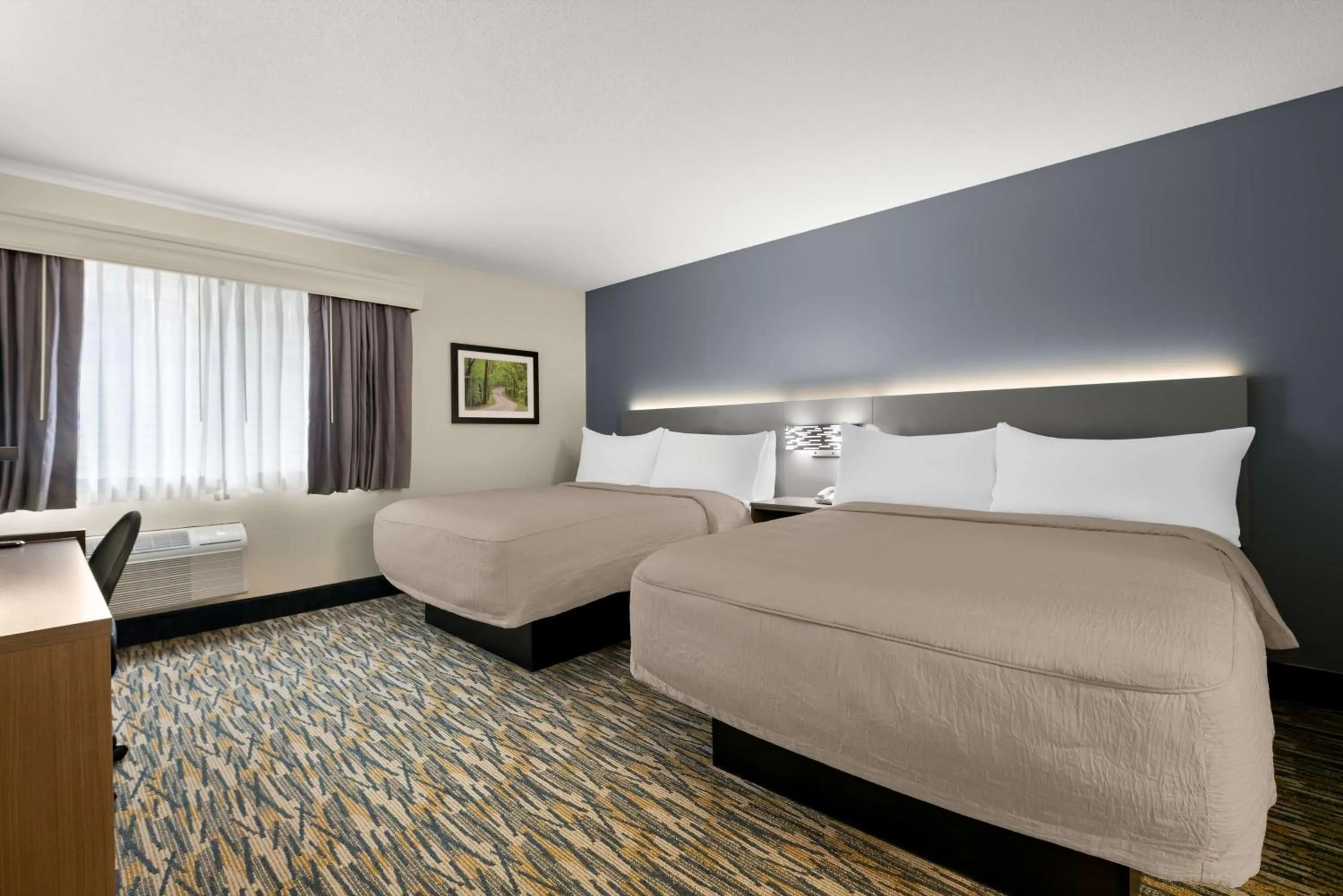 Bedroom, Bed in Best Western Inn