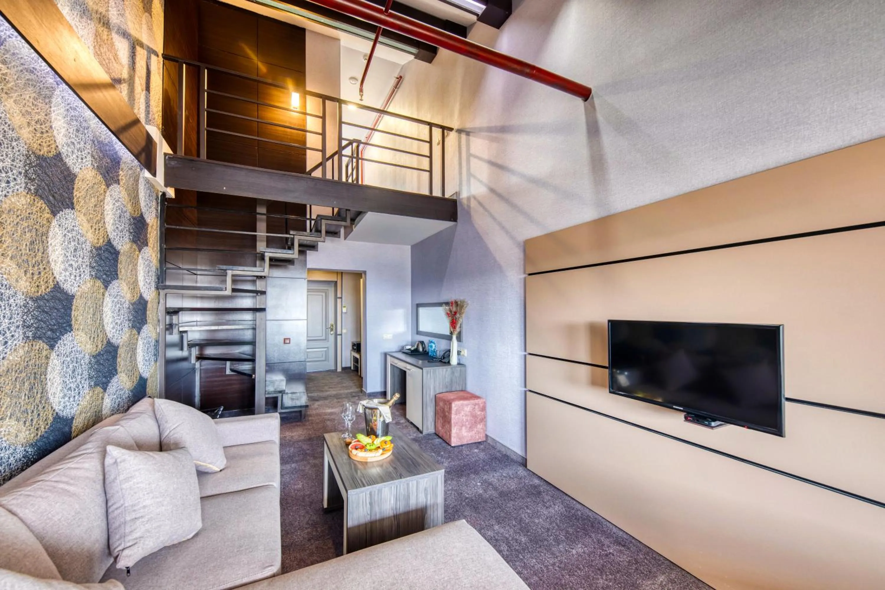 TV and multimedia in Kecharis Hotel & Resort