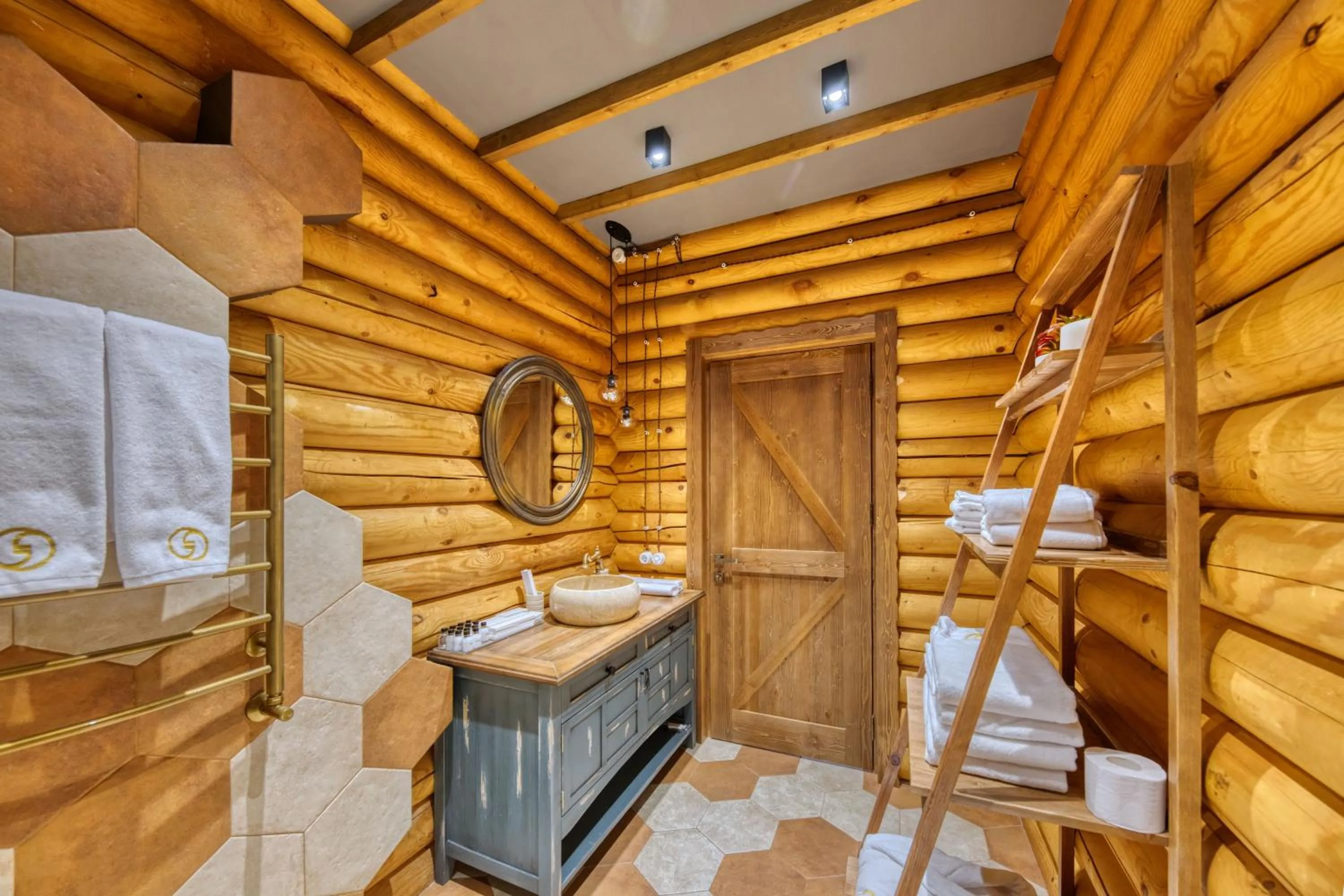 Bathroom in Kecharis Hotel & Resort