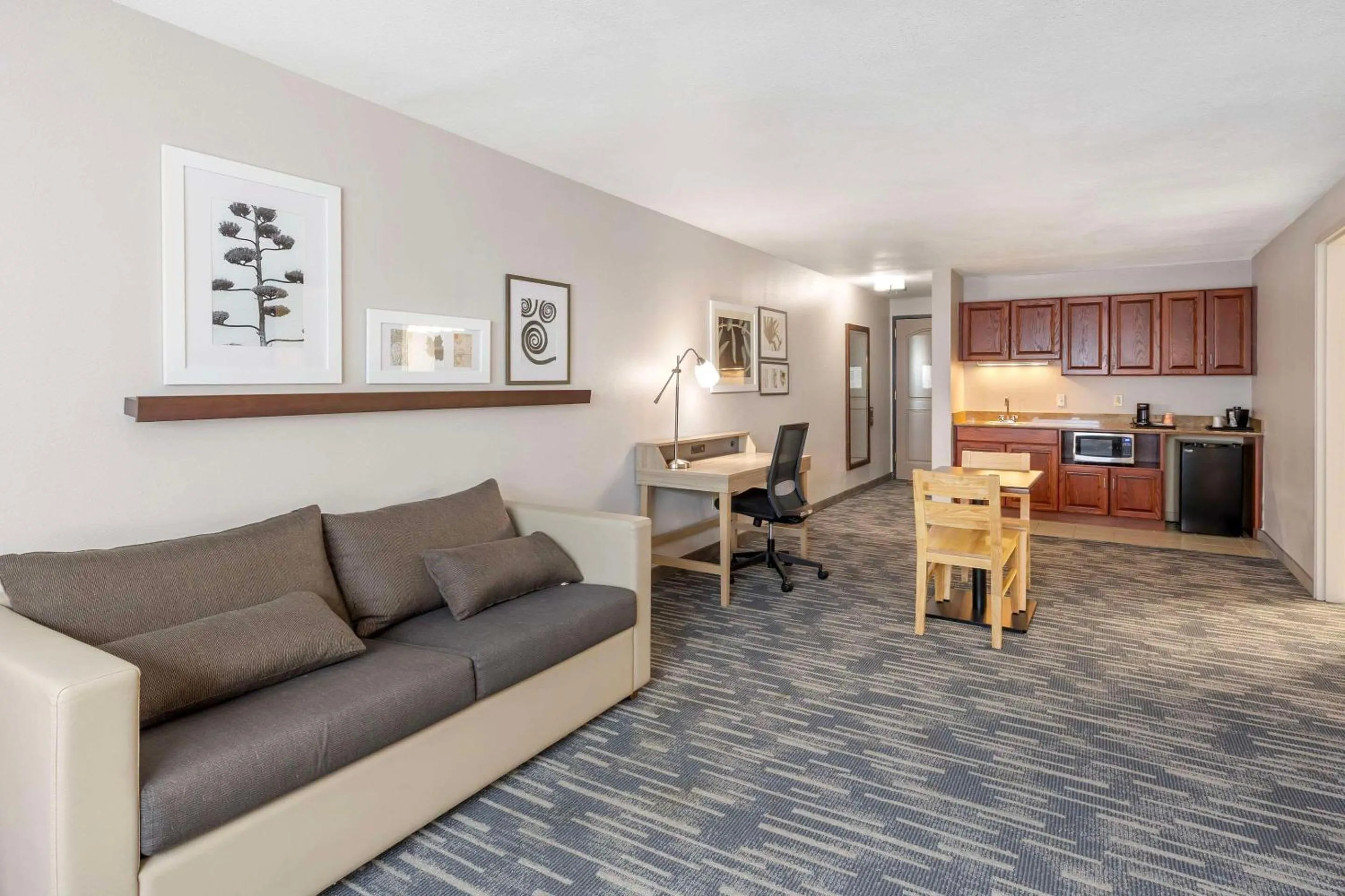 Bedroom in Country Inn & Suites by Radisson, St Peters, MO