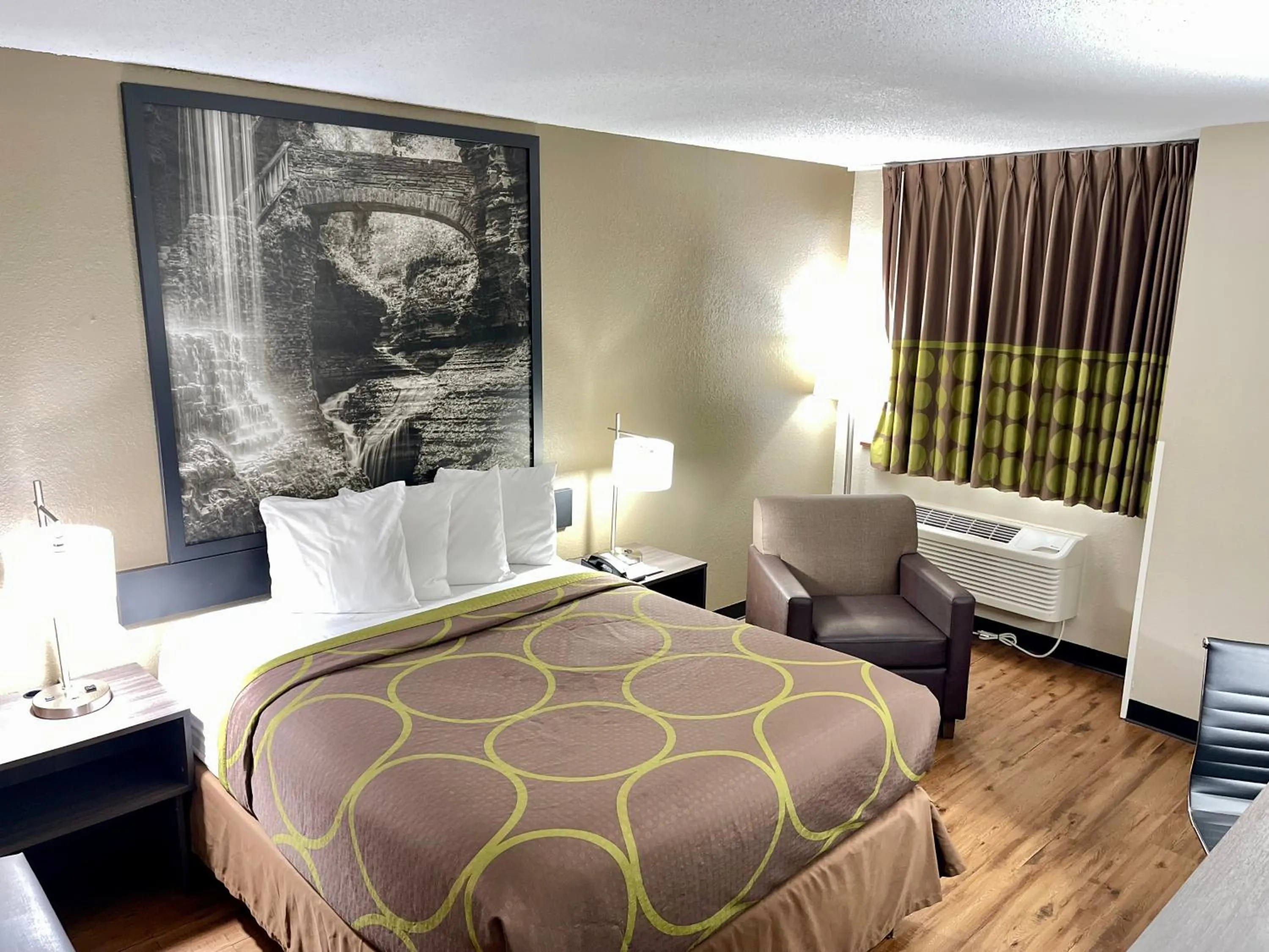 Bed in Super 8 by Wyndham Ithaca