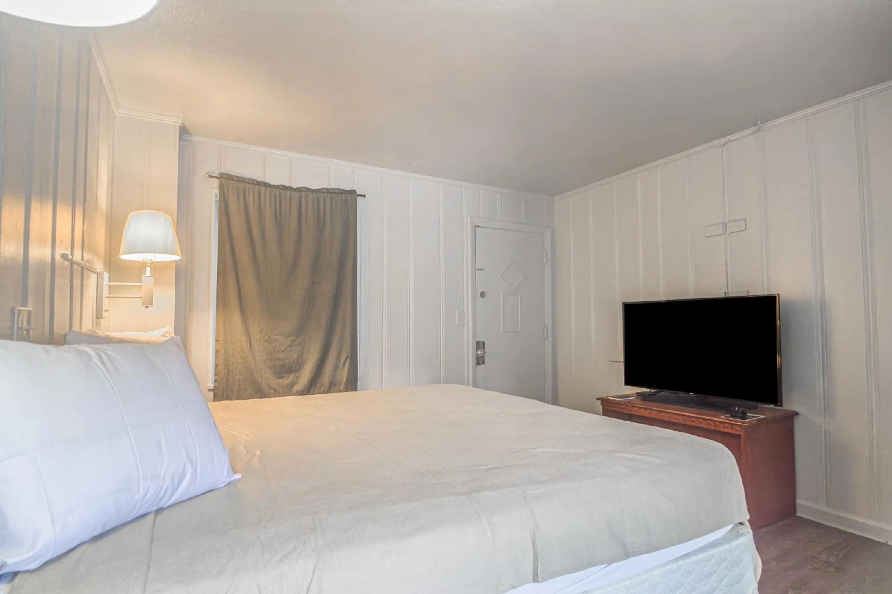 Bedroom, Bed in Colony Inn By OYO Columbus US-280