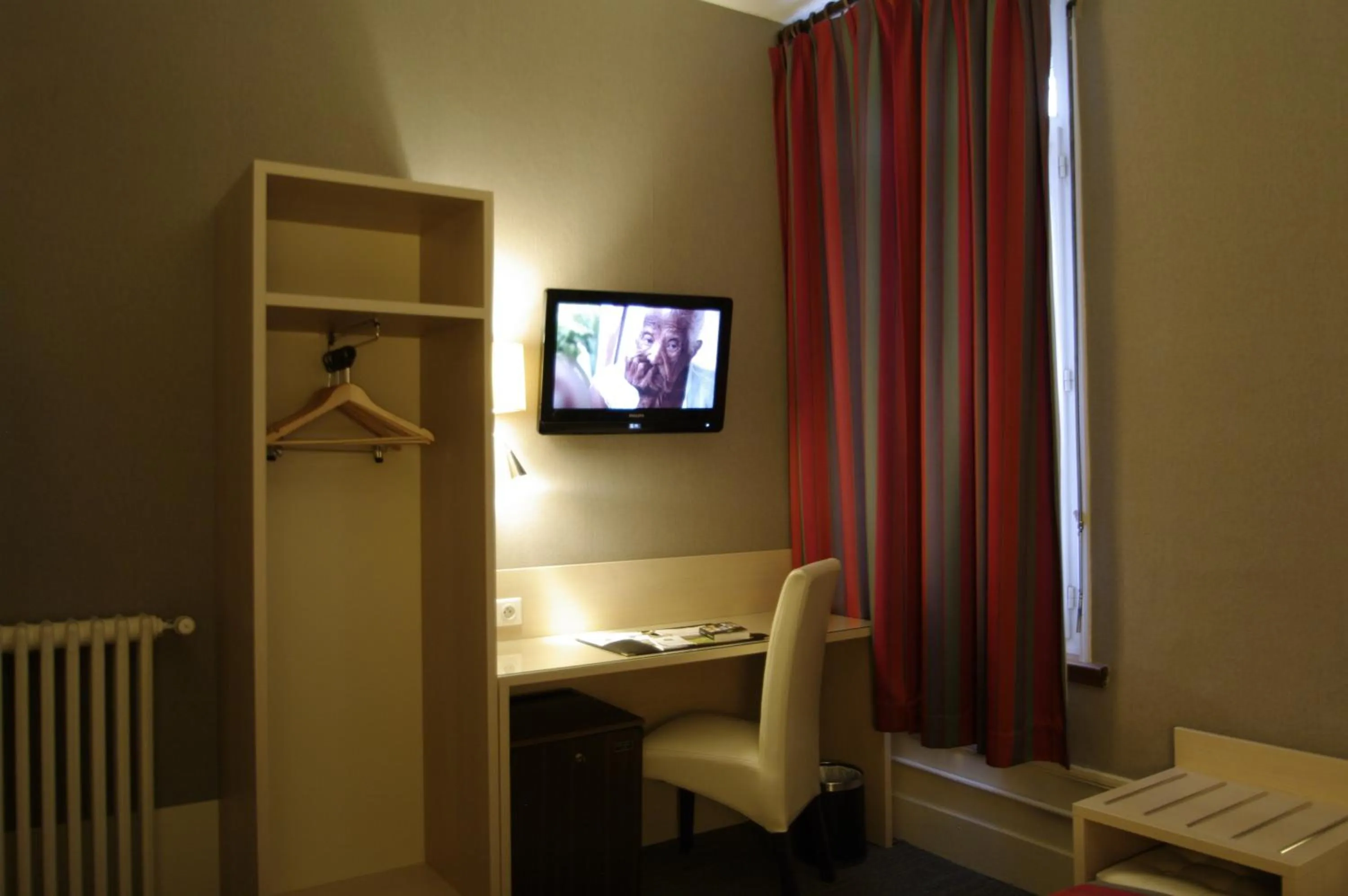 Decorative detail in Grand Hotel de L'Univers