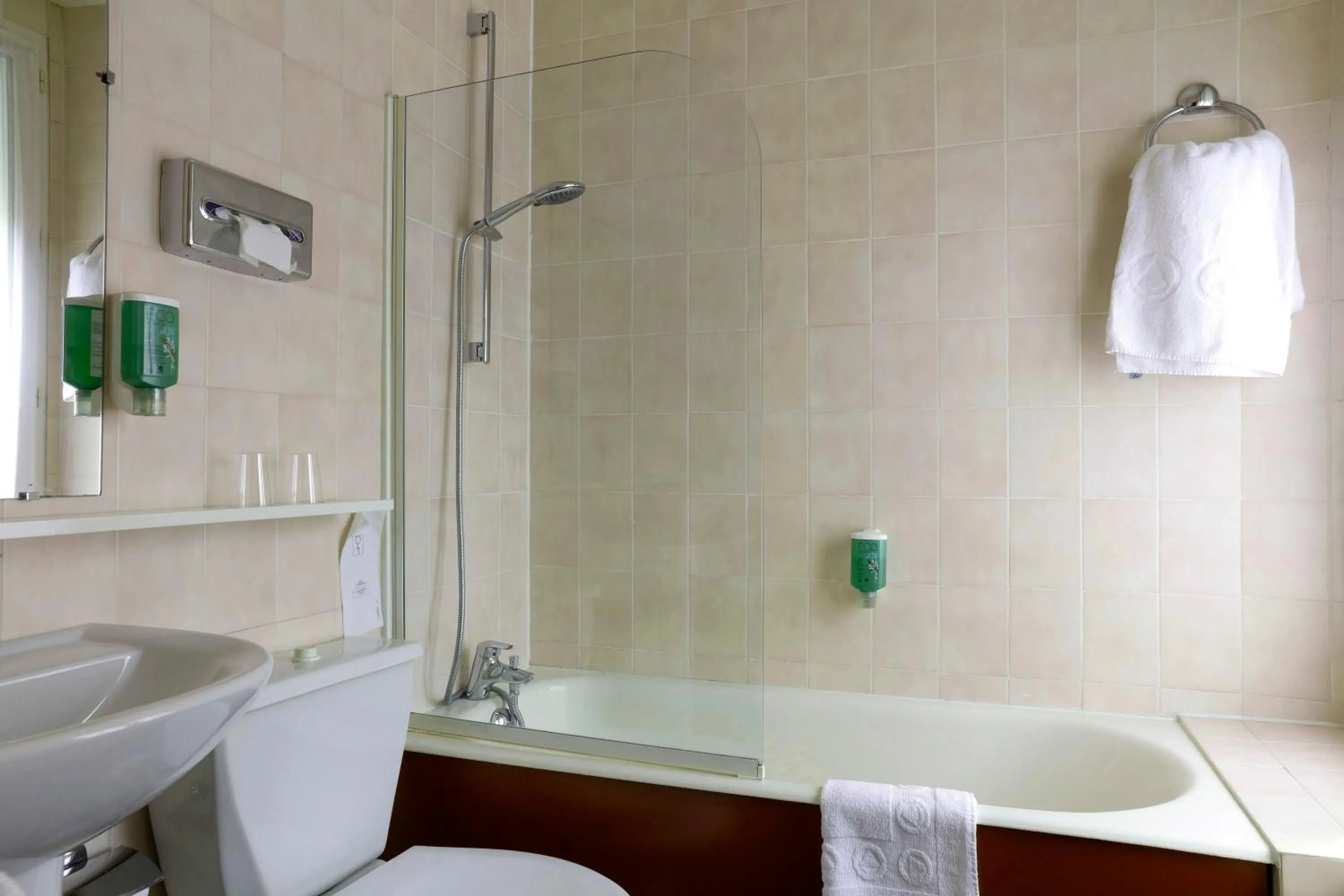 Bathroom in Grand Hotel de L'Univers