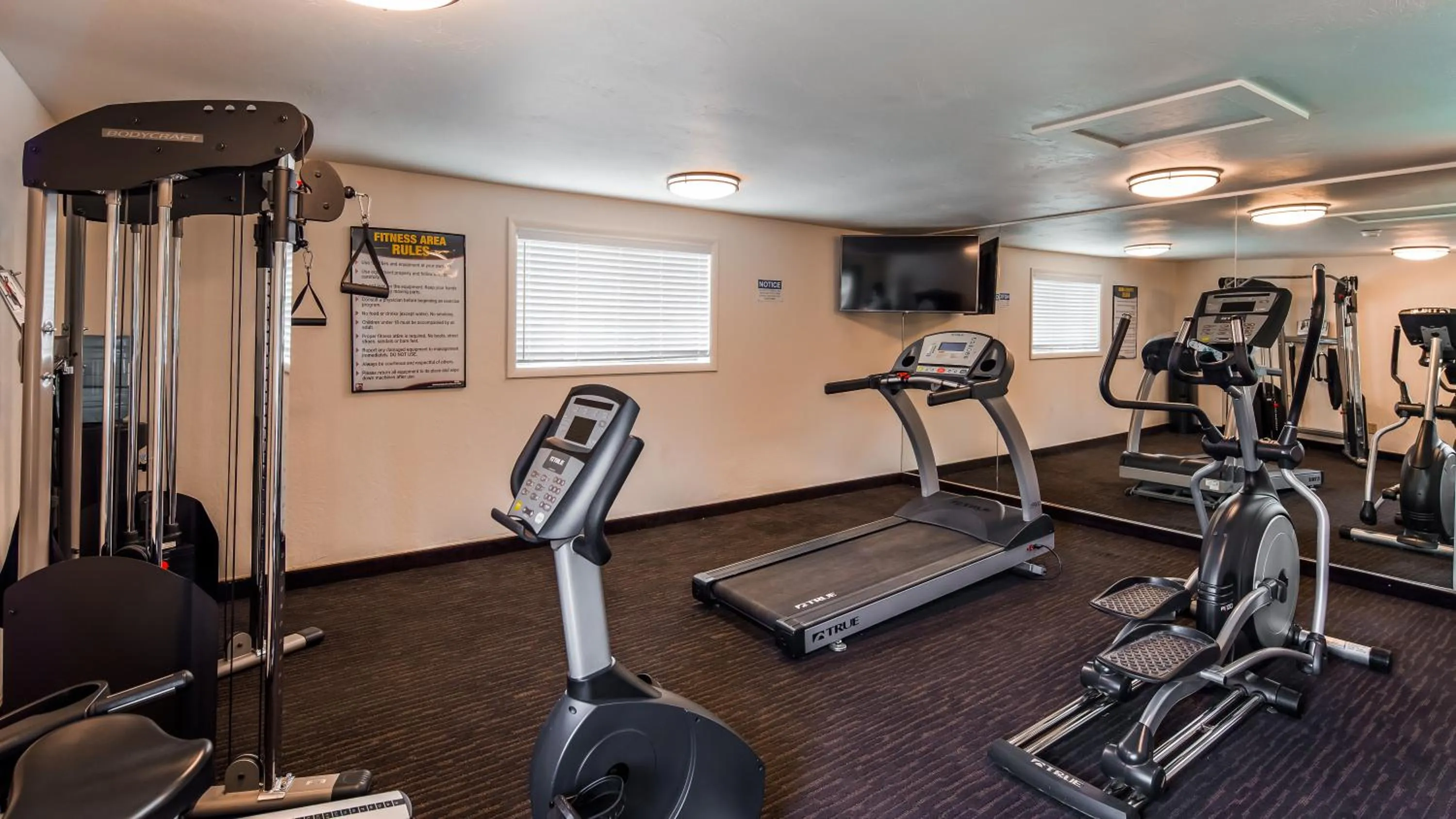 Fitness centre/facilities in Best Western Paradise Inn