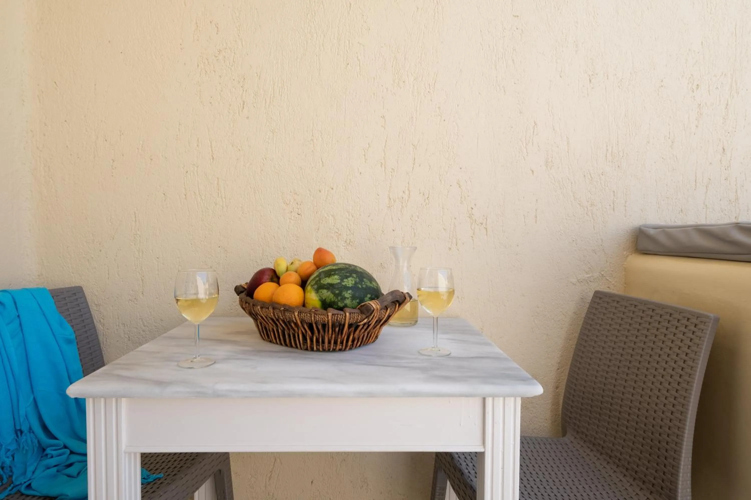 Cyclops Beach Apartments