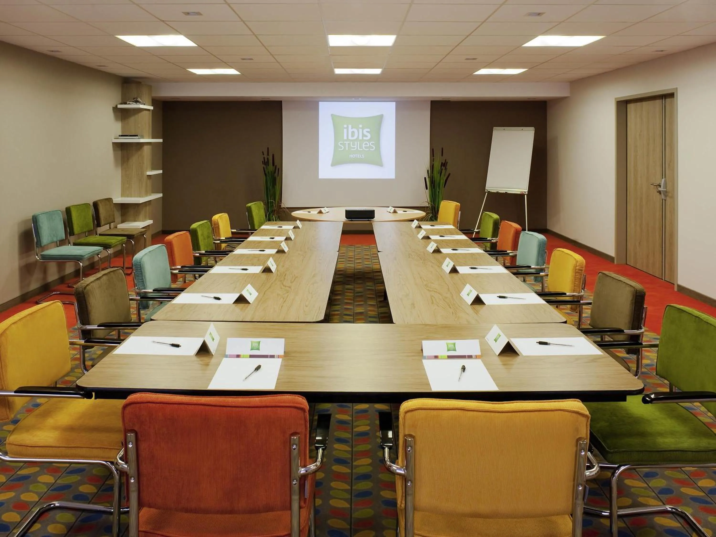 Meeting/conference room in ibis Styles Chaumont Centre Gare