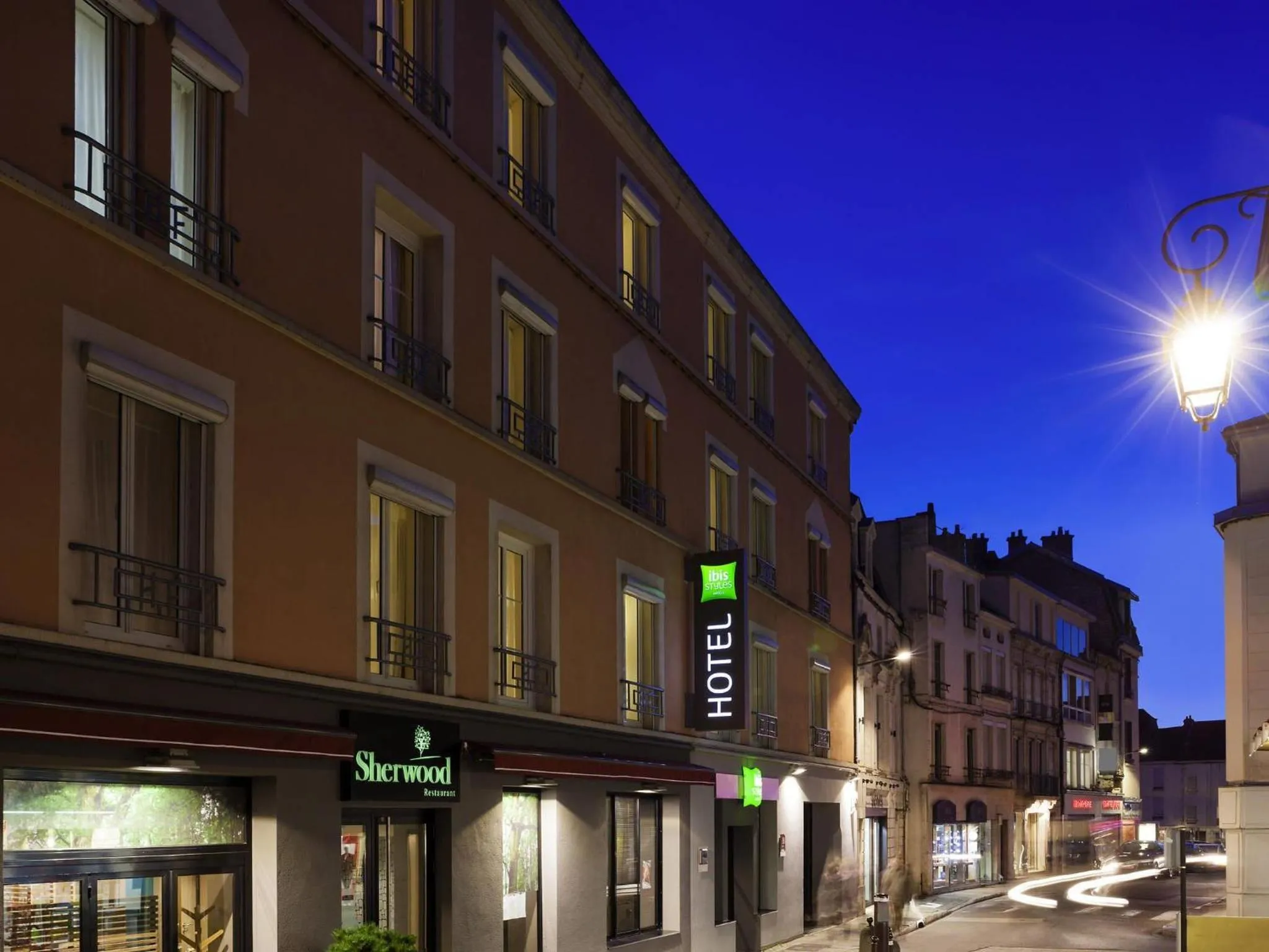 Property building in ibis Styles Chaumont Centre Gare