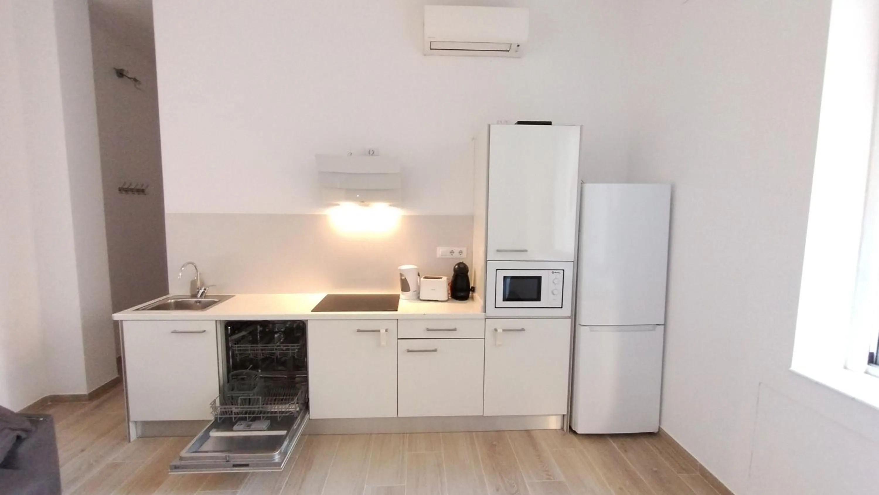 kitchen in Rosesapparts A20deMar Triplex