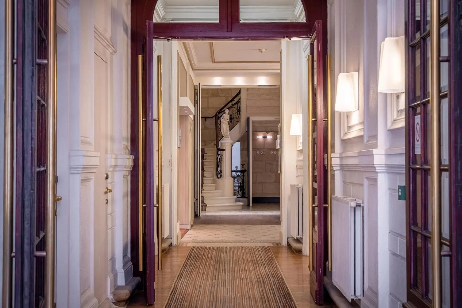 acessibility in Grand Hotel Francais