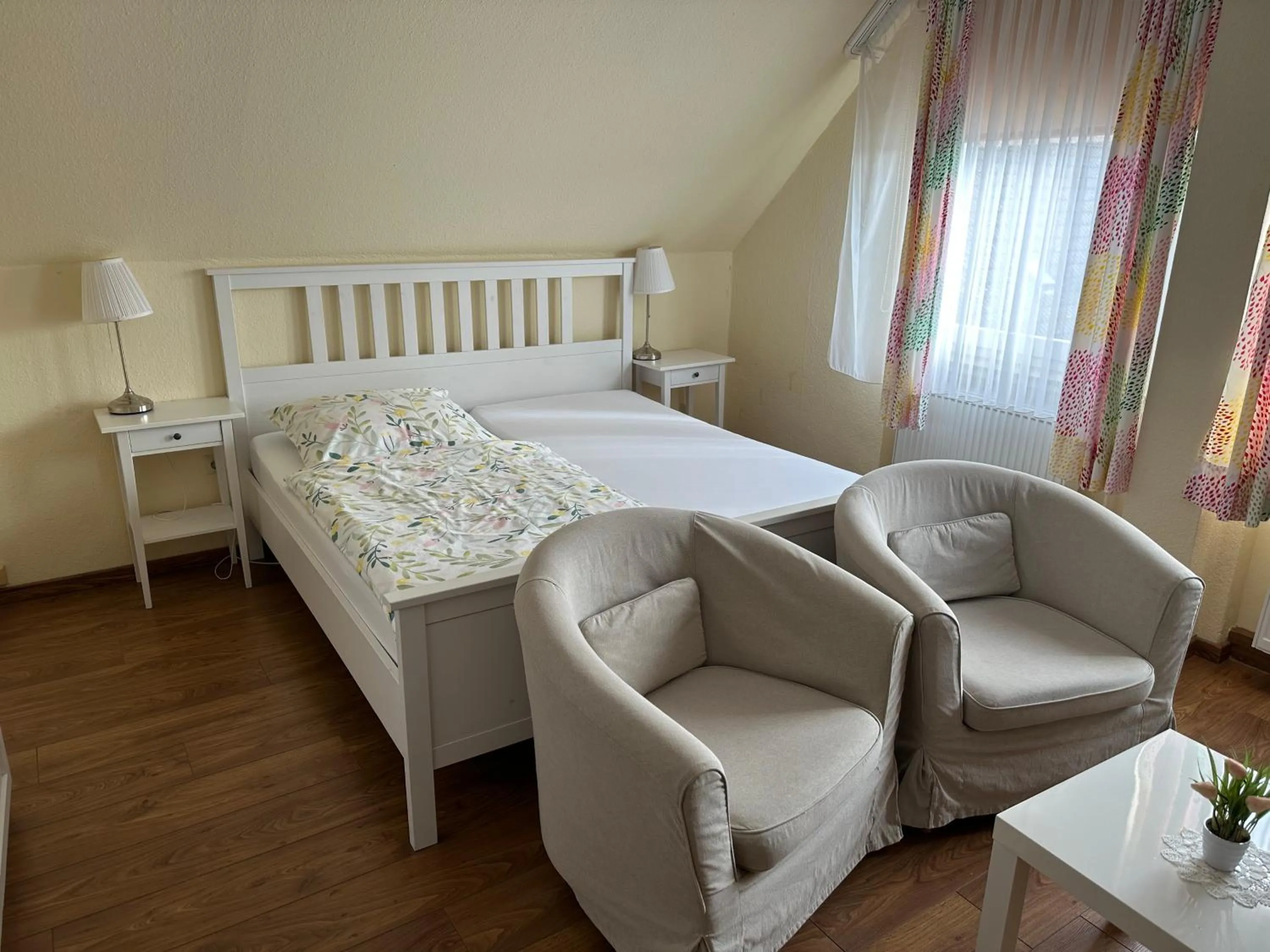 Bed in Hotel zum Grafen Hallermunt