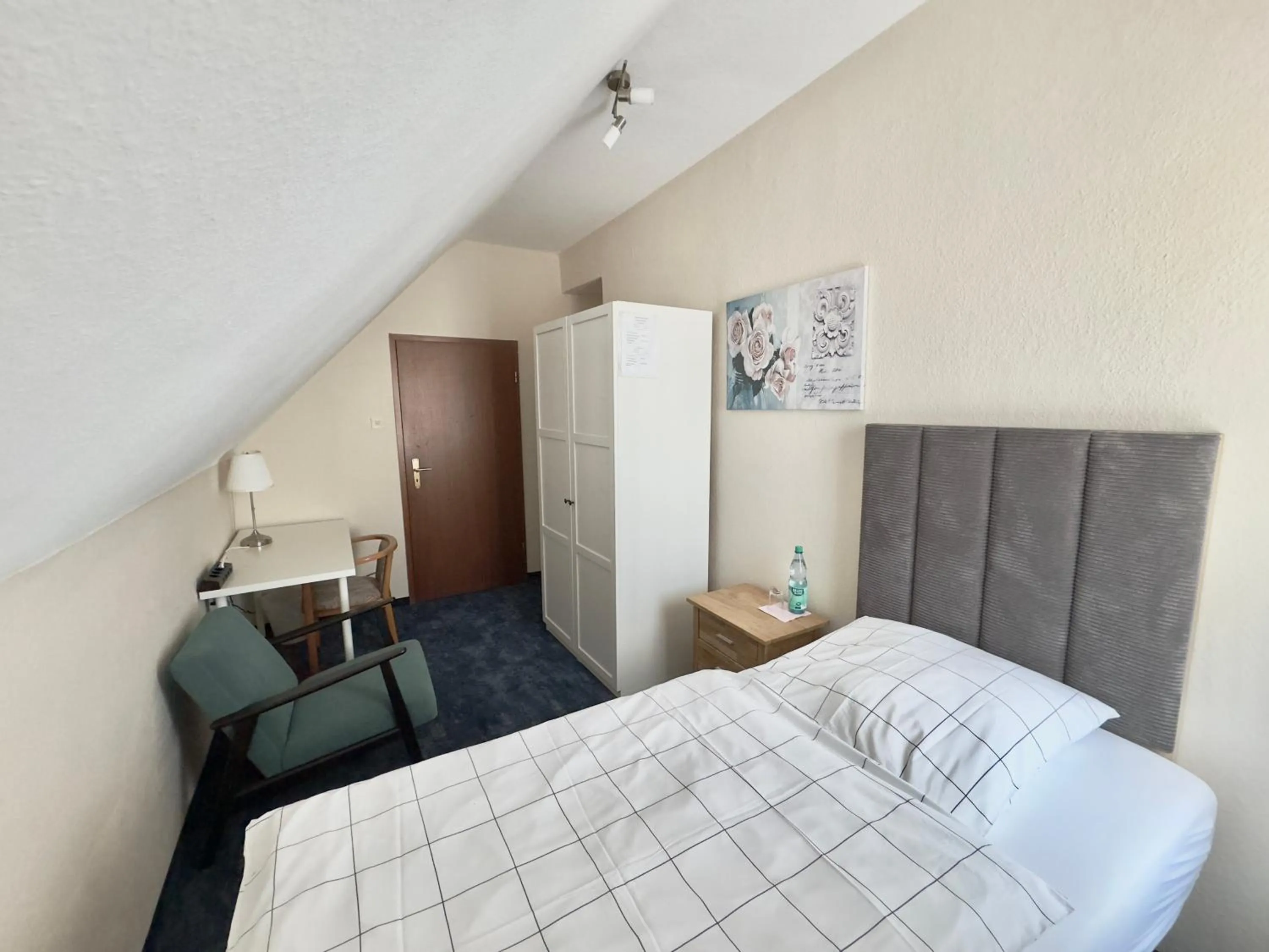 Bed in Hotel zum Grafen Hallermunt