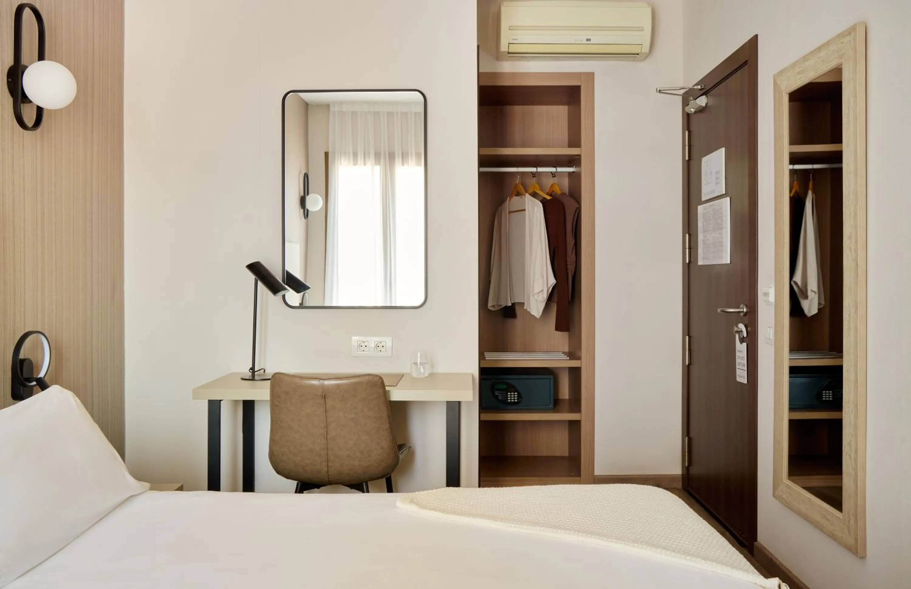 Bed in Hostal Centric