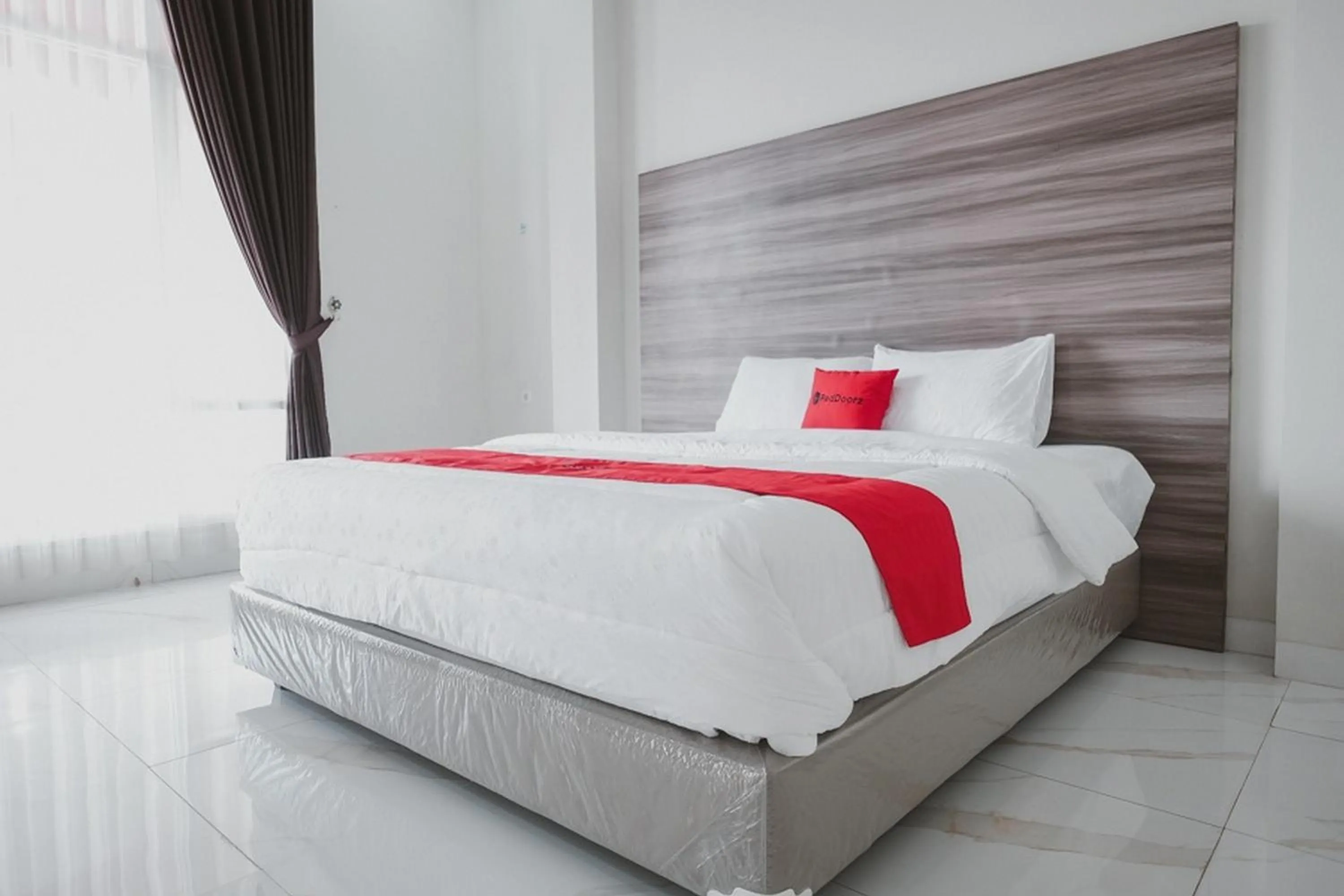Bedroom, Bed in RedDoorz Syariah @ Jalan Dieng