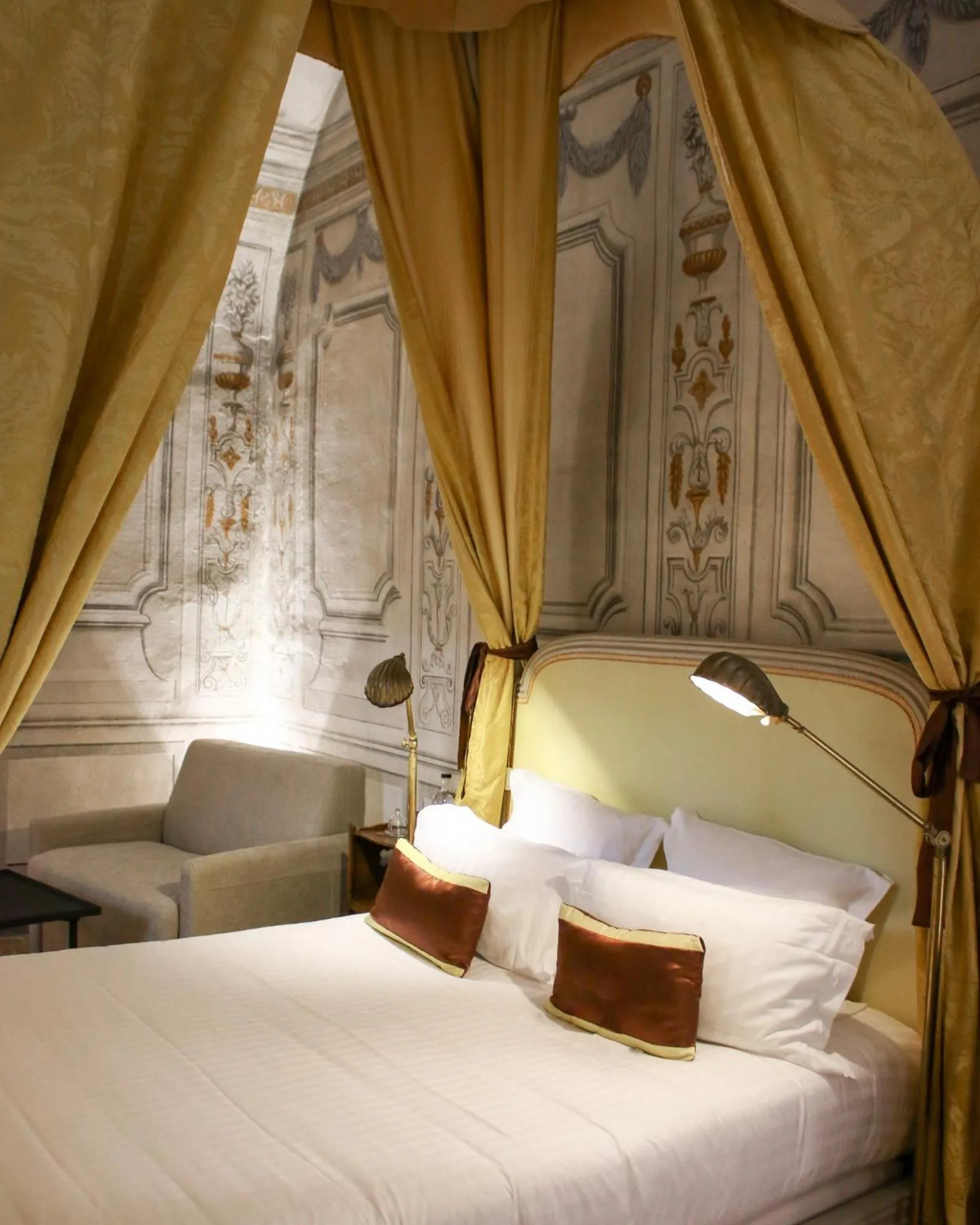 Bedroom in Château de Bagnols