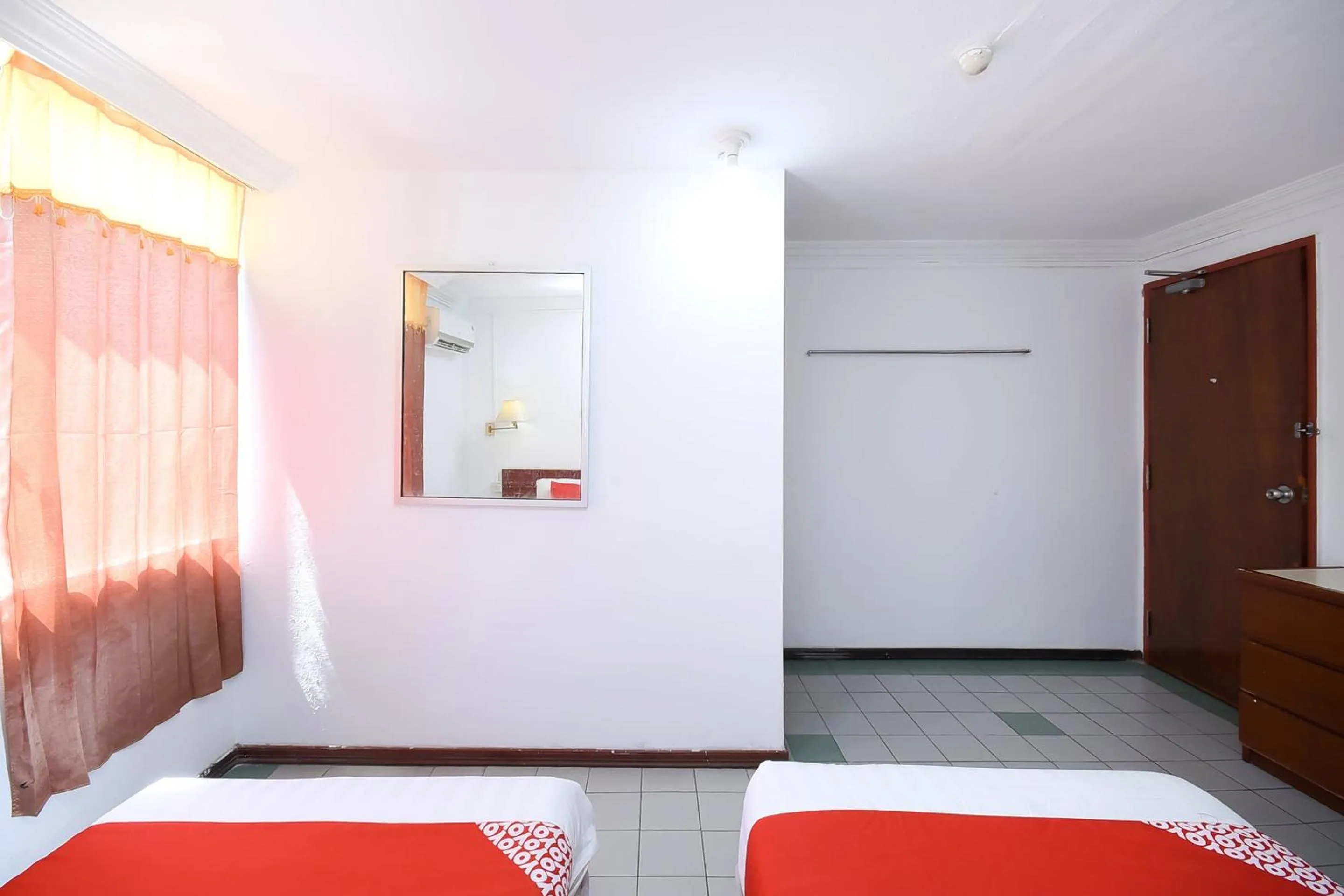 Bedroom, Bed in Super OYO 1018 Telang Usan Hotel Miri