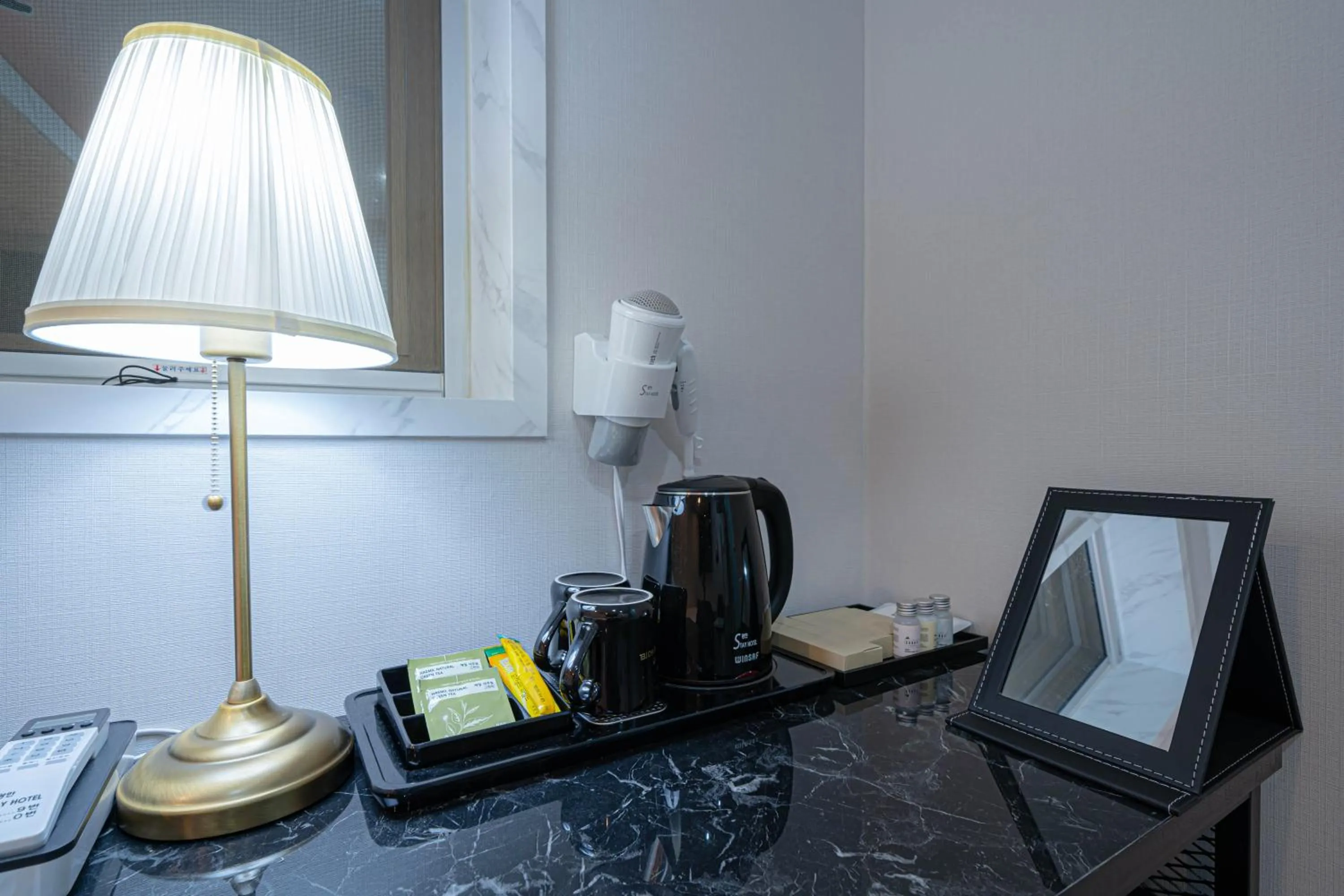 Coffee/tea facilities in Gwangan Stay Hotel