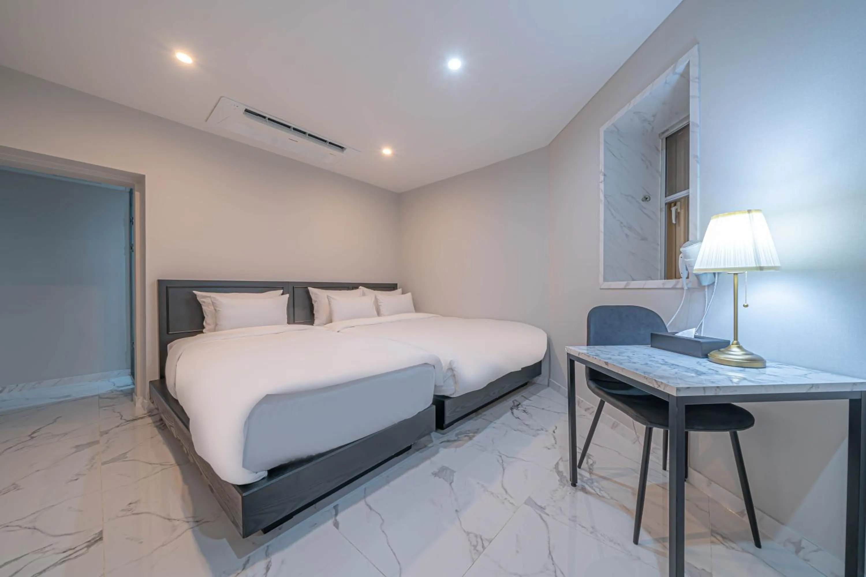 Bed in Gwangan Stay Hotel