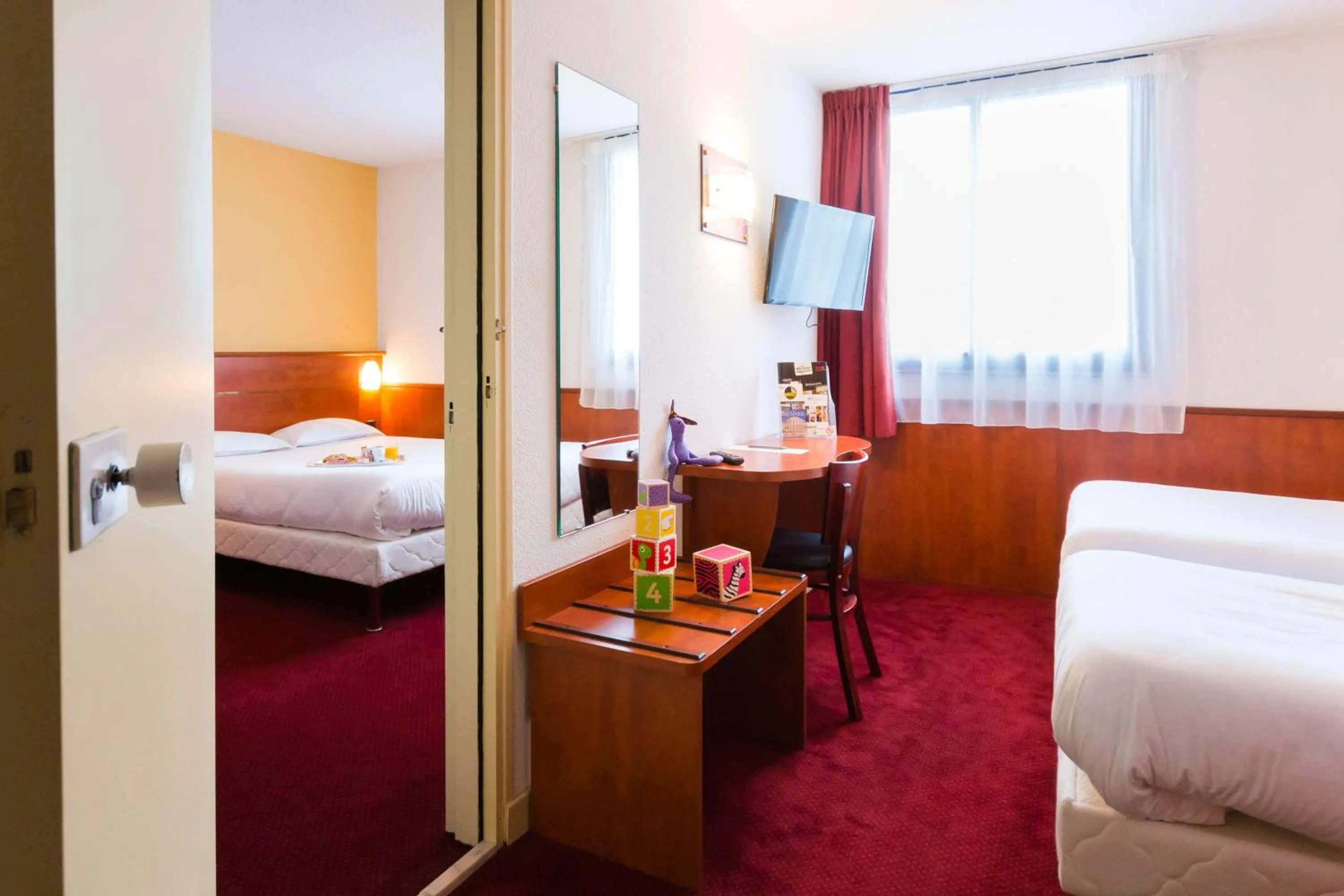 Bedroom, Bed in Brit Hotel Rennes St Grégoire – Le Villeneuve