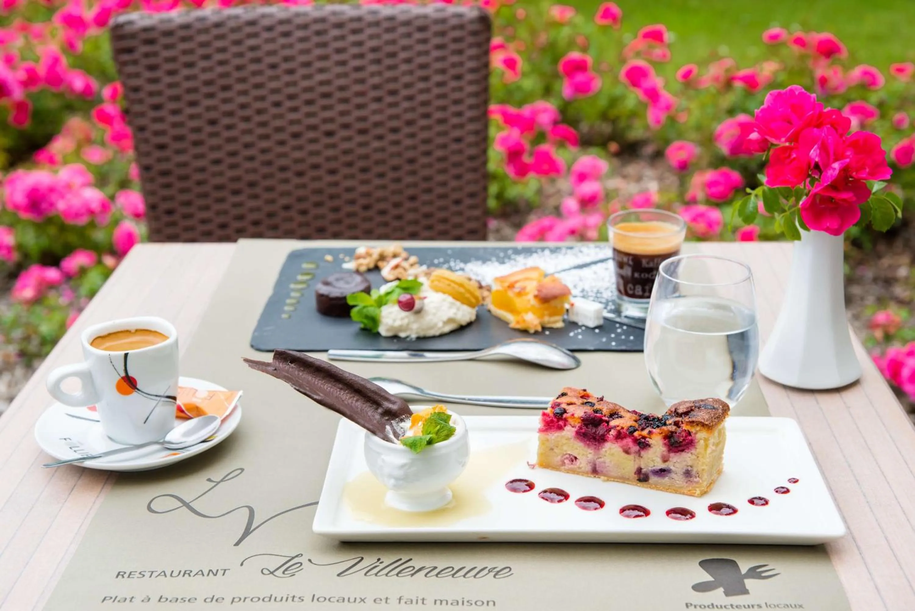 Restaurant/places to eat in Brit Hotel Rennes St Grégoire – Le Villeneuve