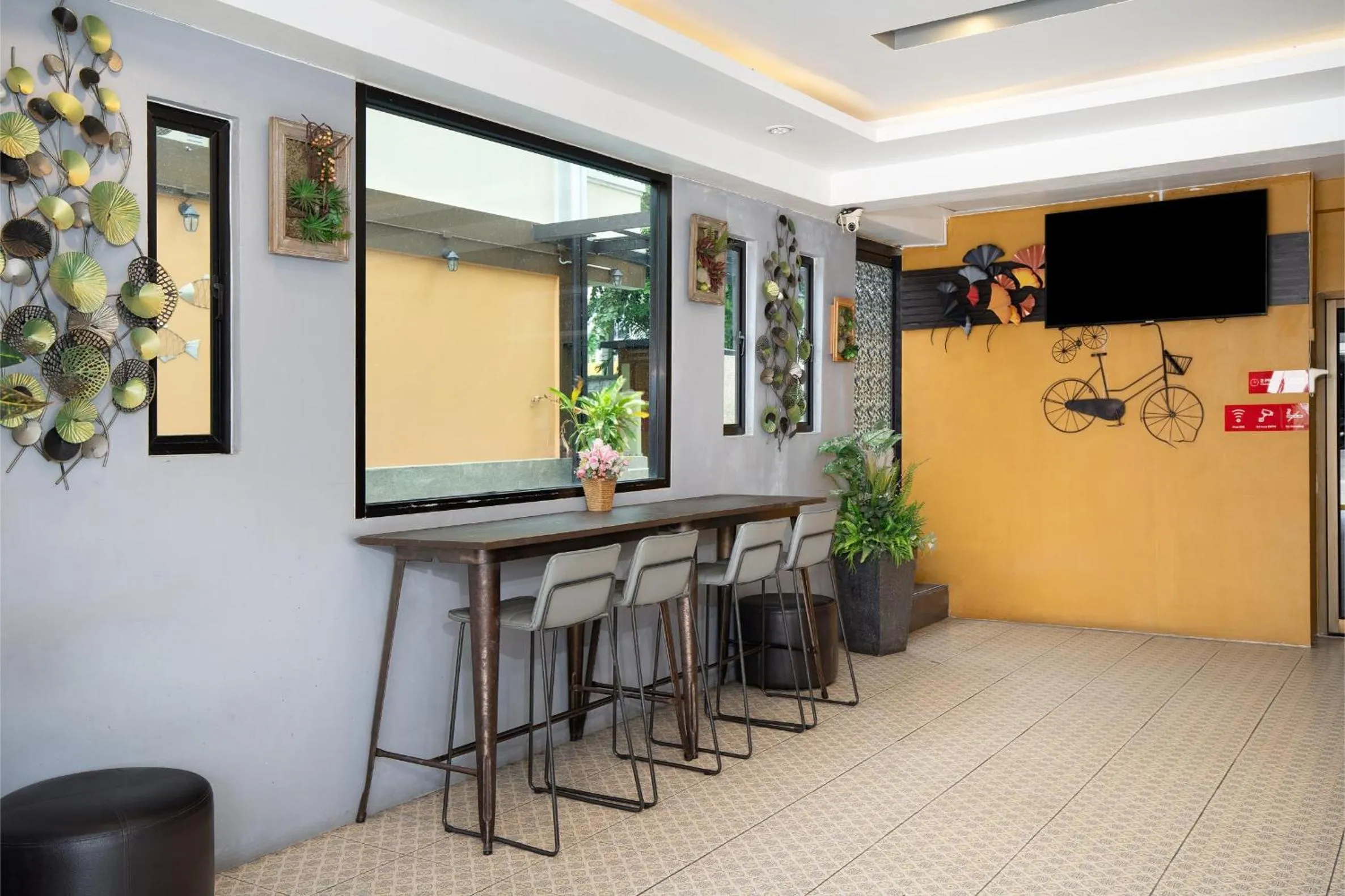 Seating area in P-Park Hotel Bangkok