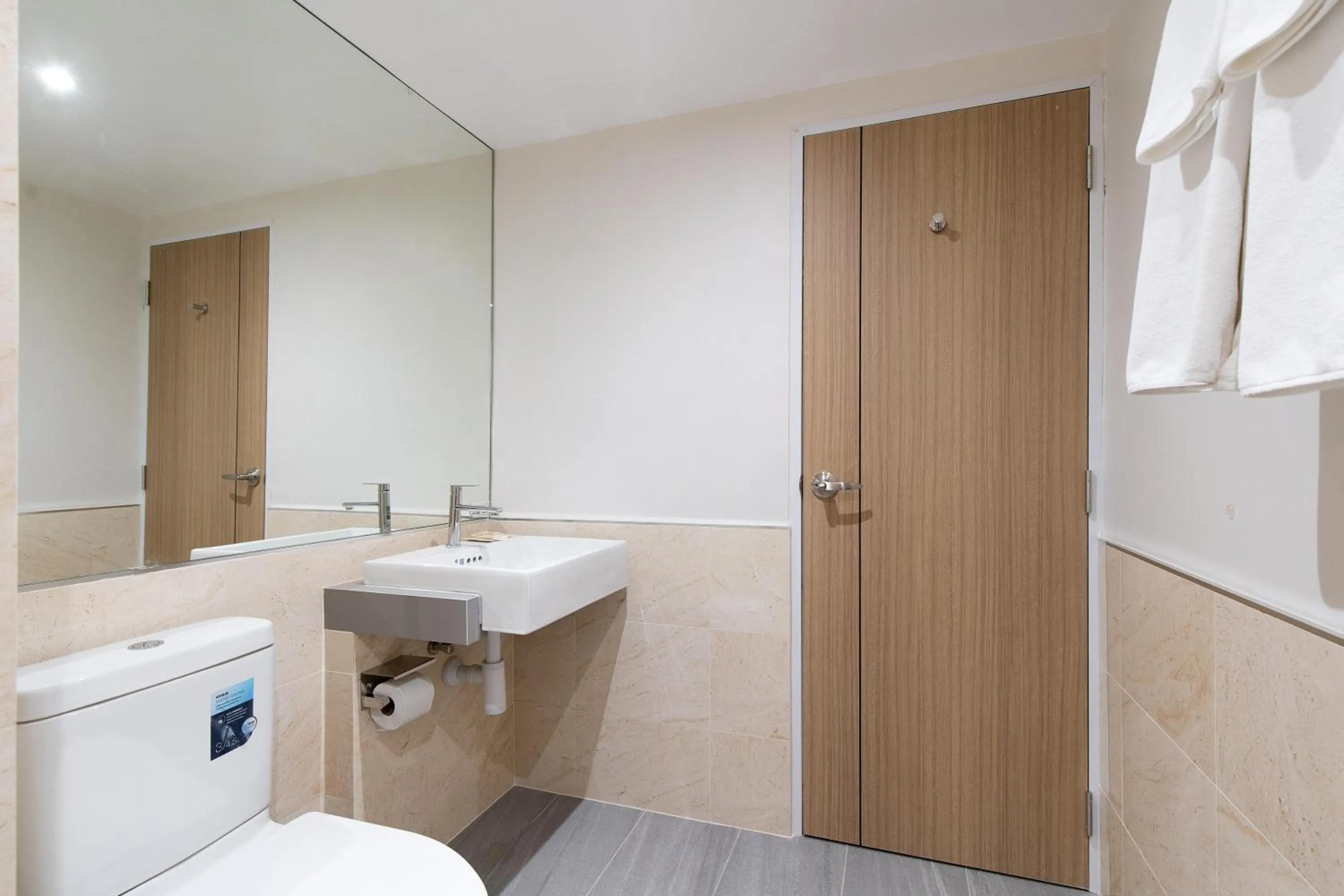 Bathroom in P-Park Hotel Bangkok