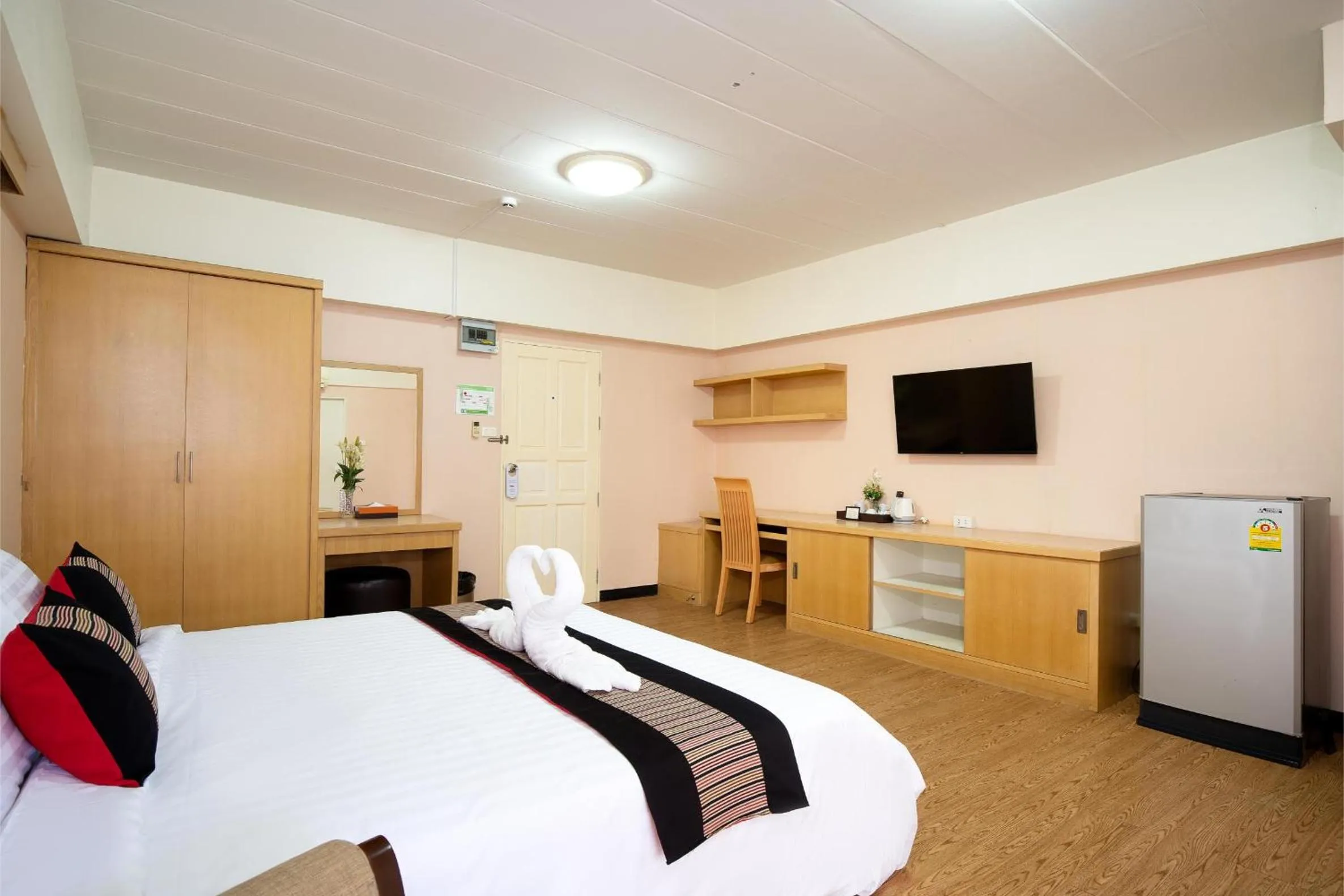 Bed in P-Park Hotel Bangkok