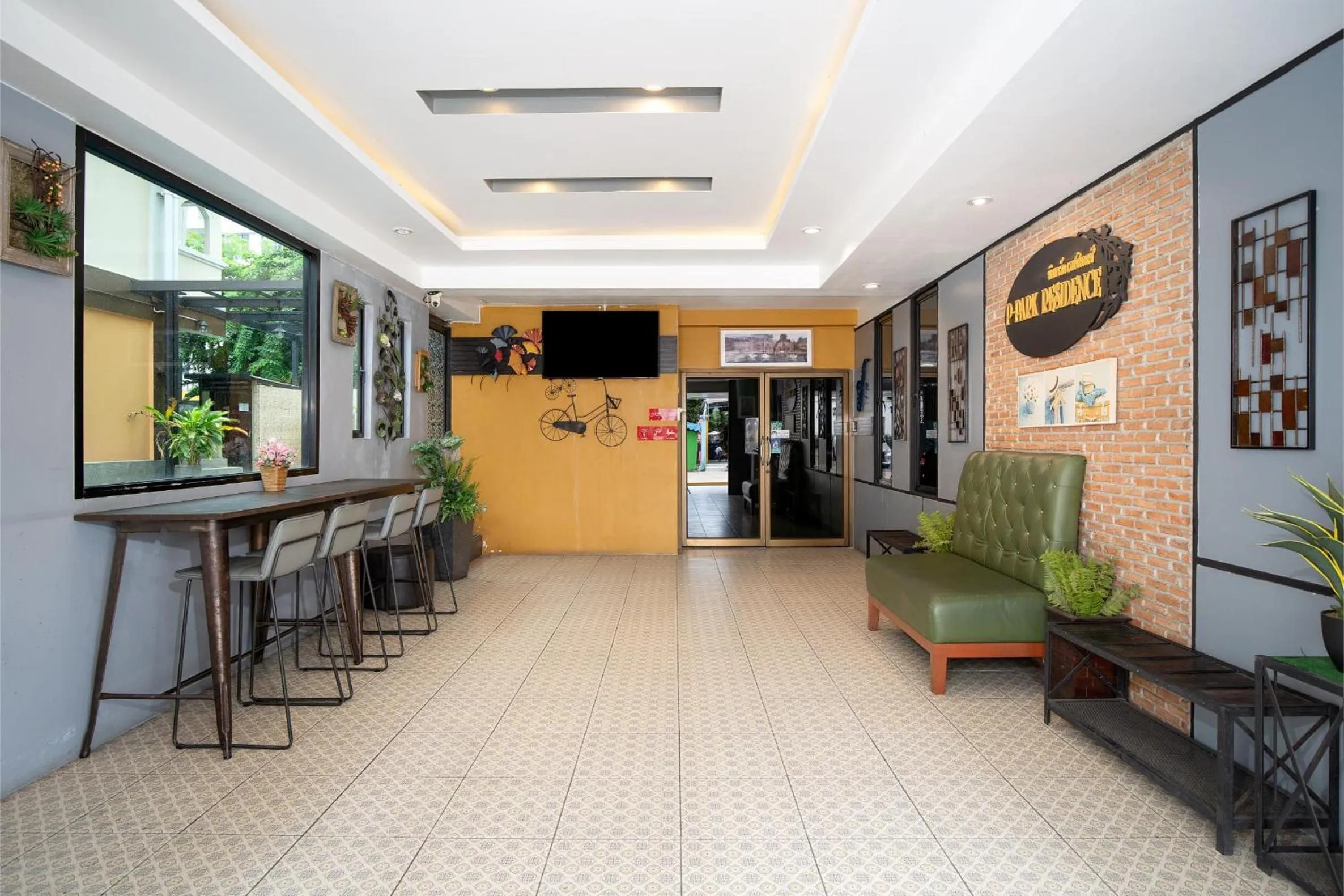 Lobby or reception in P-Park Hotel Bangkok