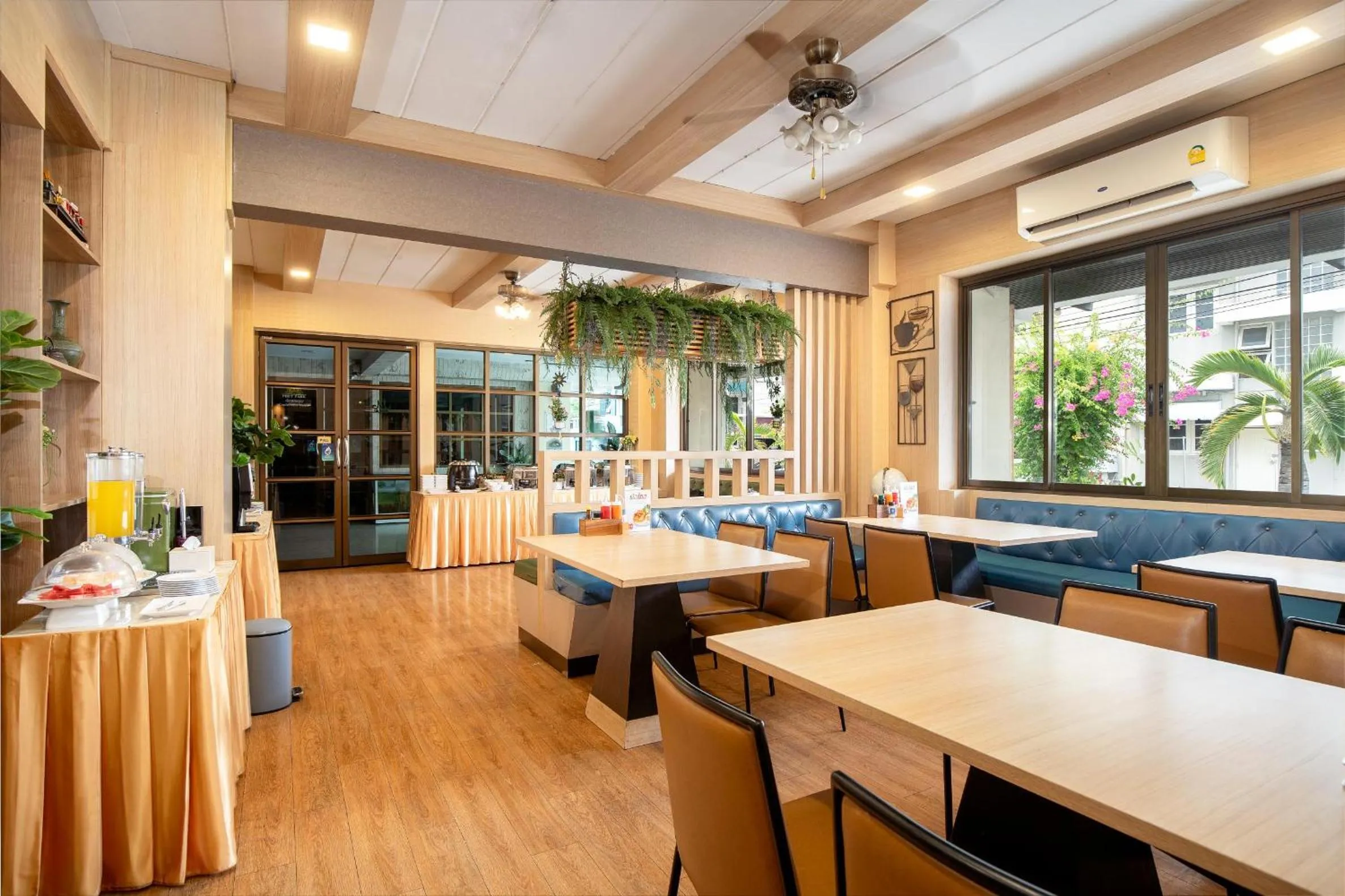 Breakfast in P-Park Hotel Bangkok