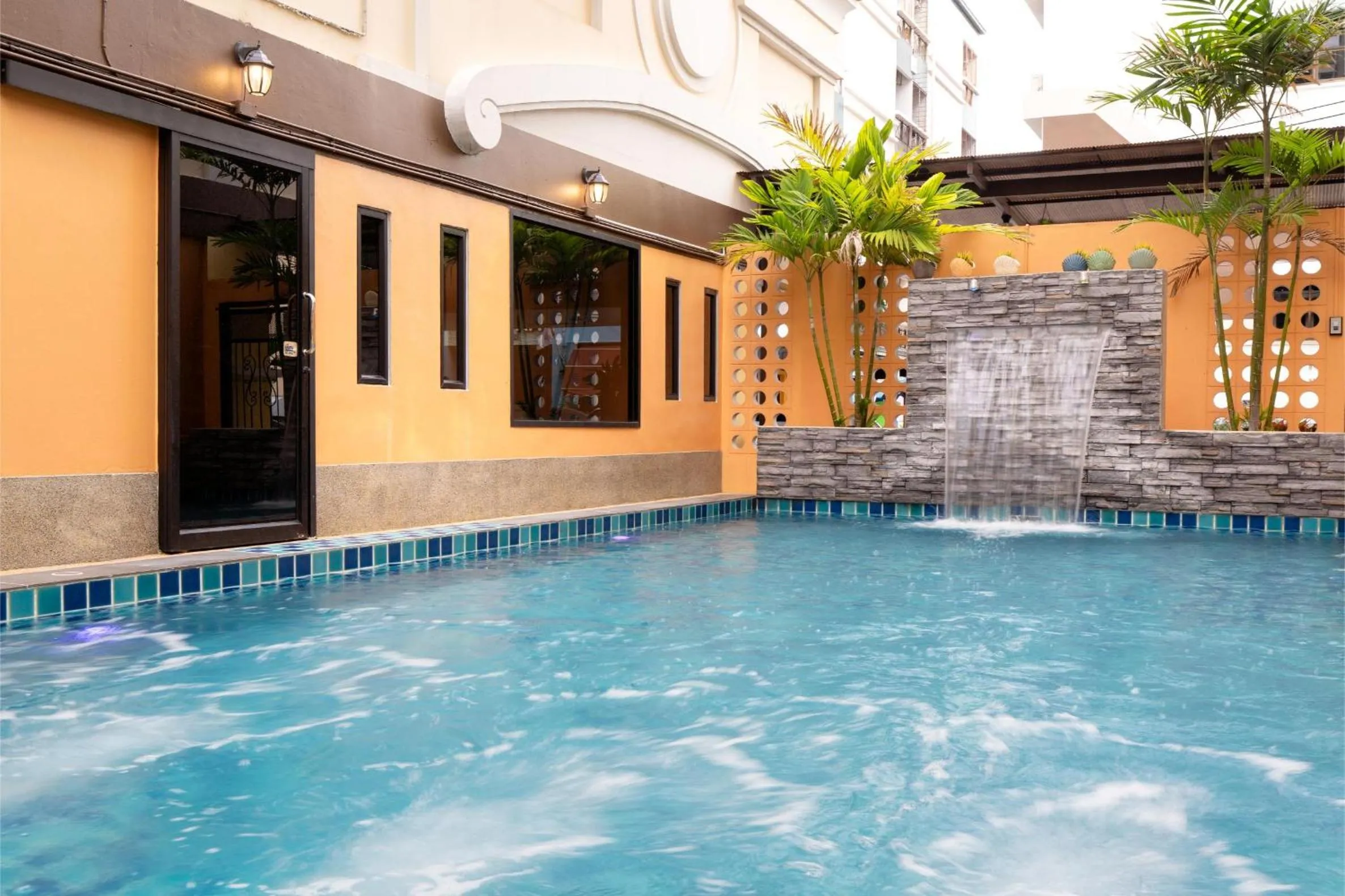 Swimming pool in P-Park Hotel Bangkok
