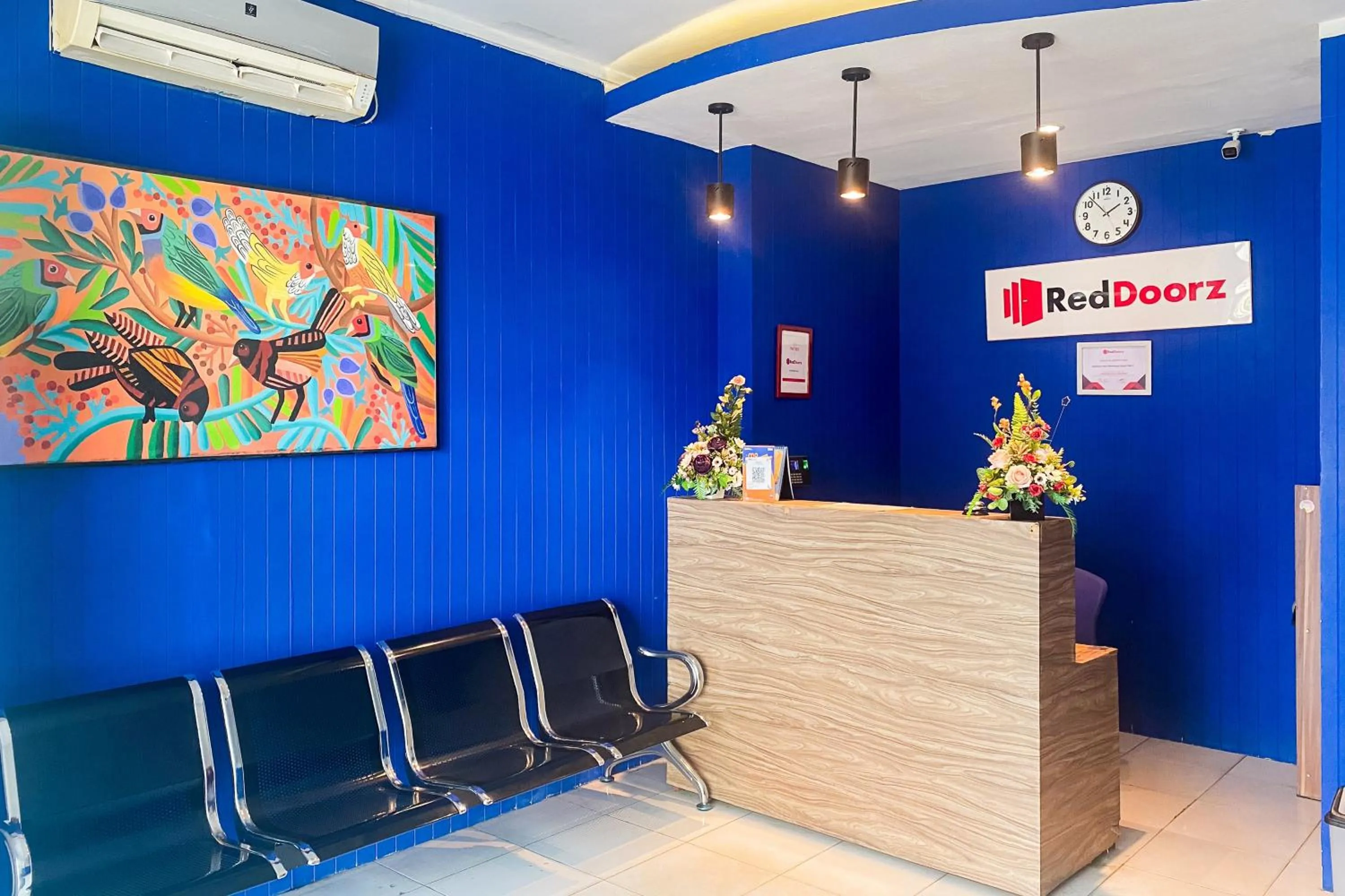Lobby or reception in RedDoorz near Palembang Square Mall 2
