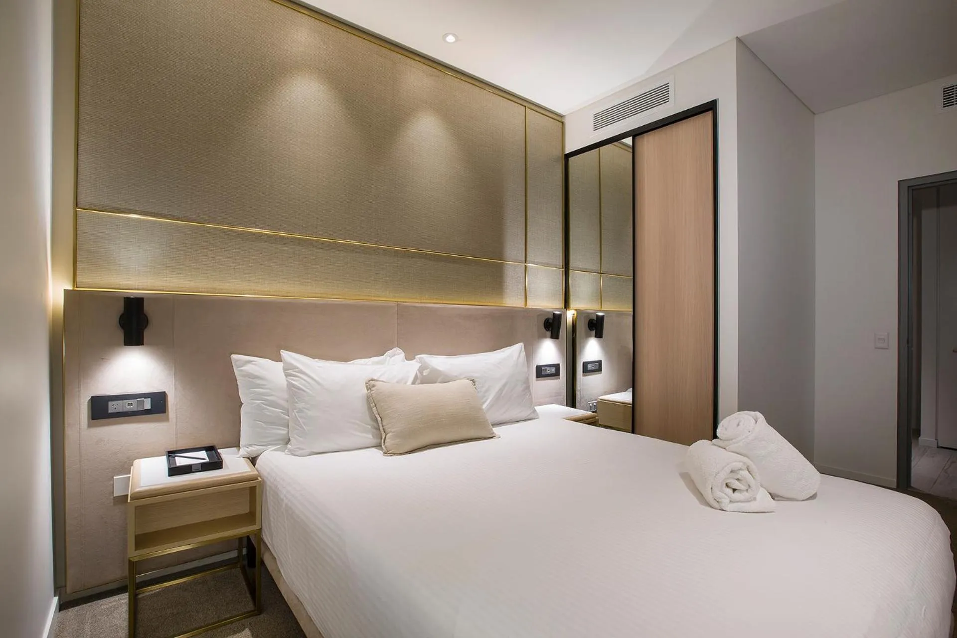 Bed in One Global Resorts Green Square