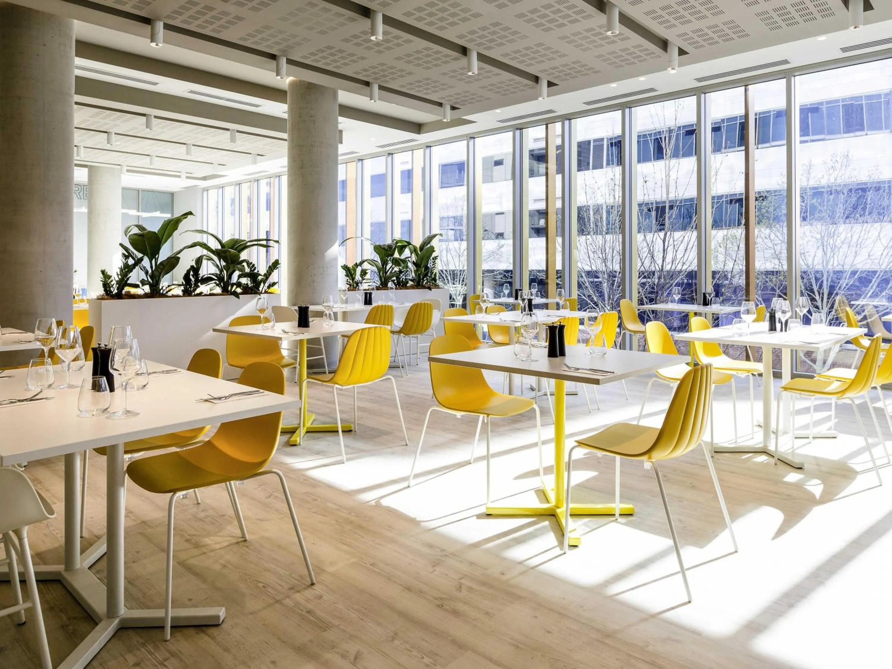 Restaurant/places to eat in ibis Styles East Perth