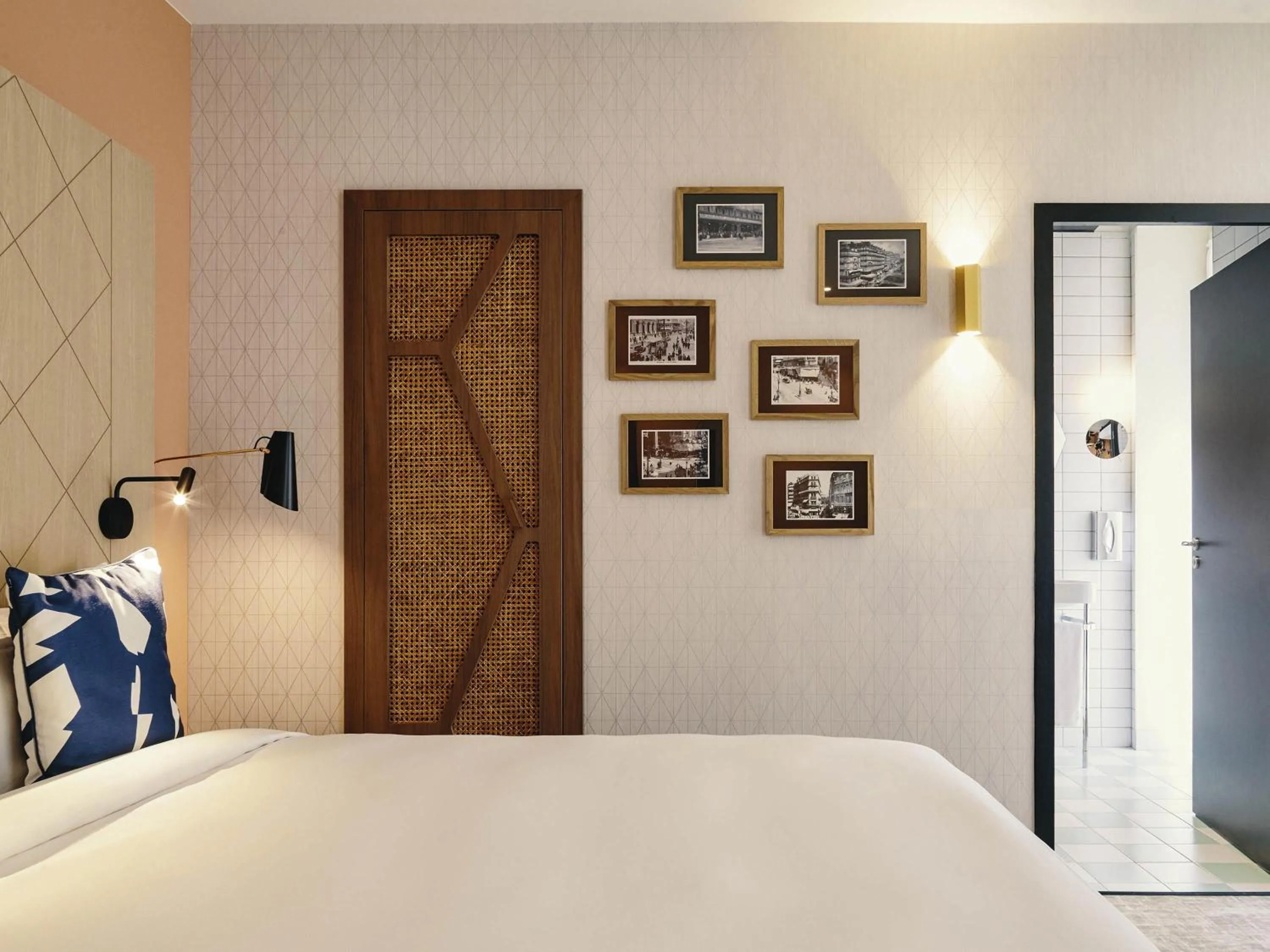 Bedroom, Bed in Mercure Marseille Canebière Vieux-Port