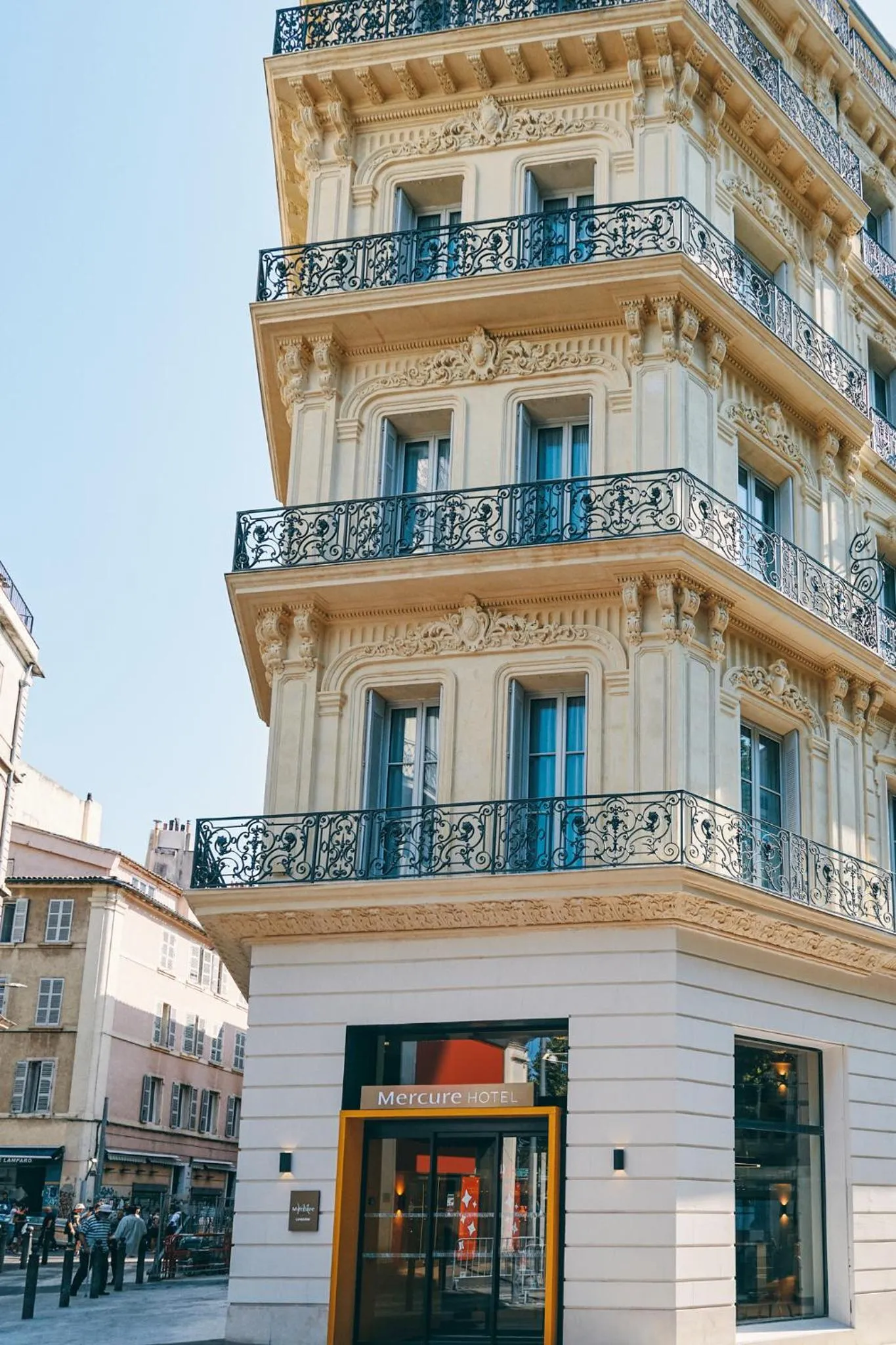 Facade/entrance in Mercure Marseille Canebière Vieux-Port