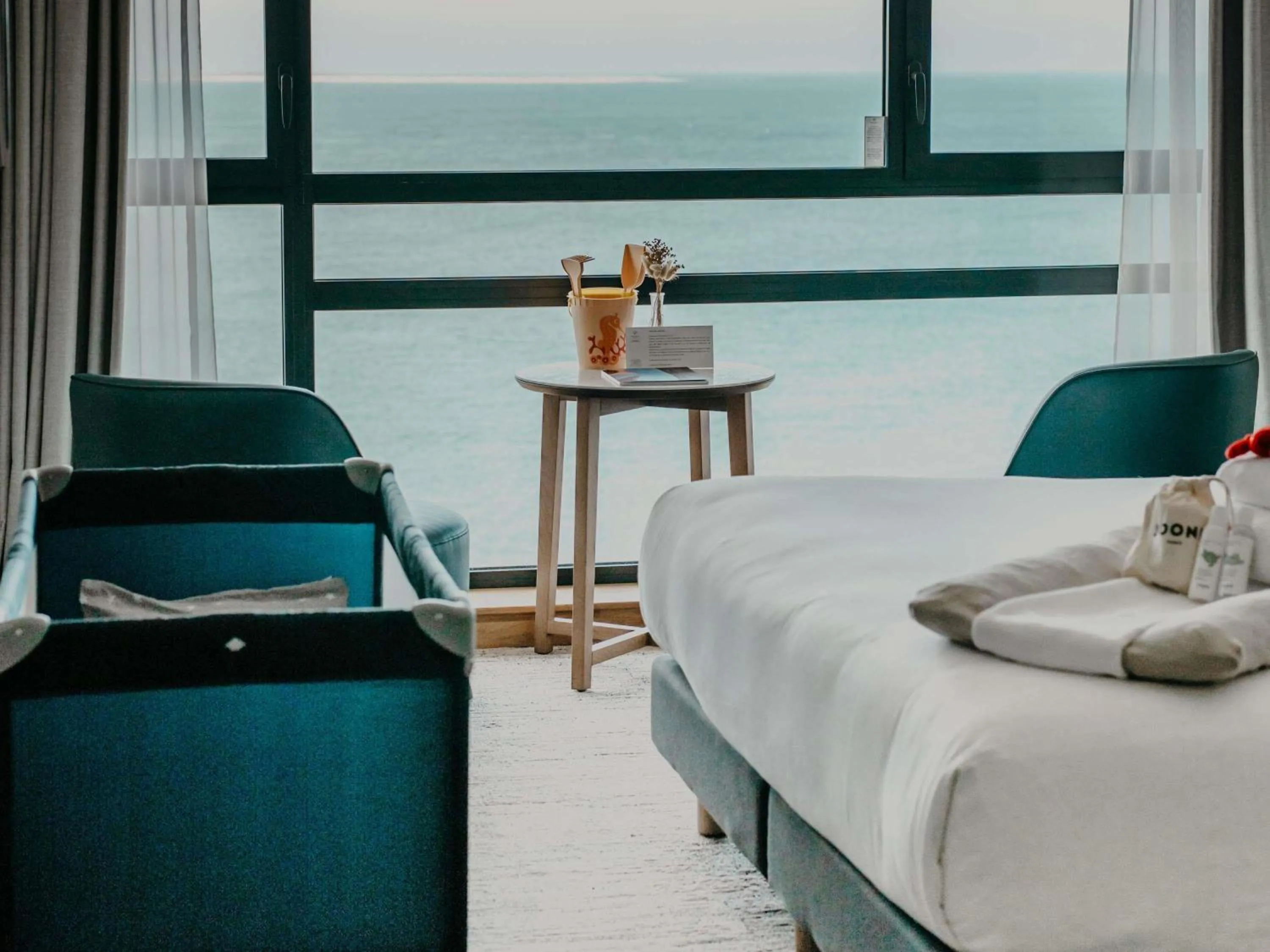 Bedroom, Bed in Sainte-Barbe Hotel & Spa Le Conquet - MGallery Collection