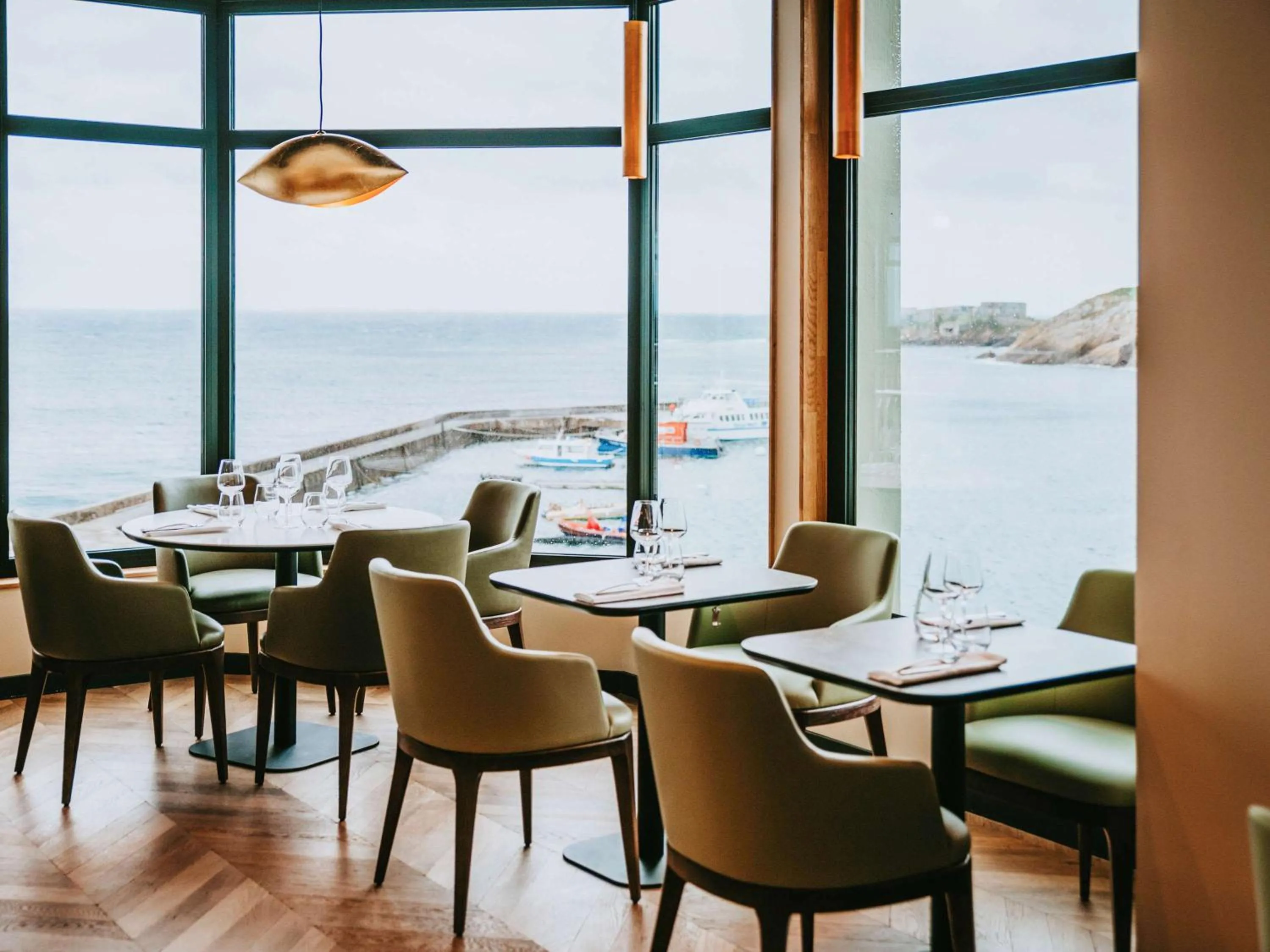 Restaurant/places to eat in Sainte-Barbe Hotel & Spa Le Conquet - MGallery Collection