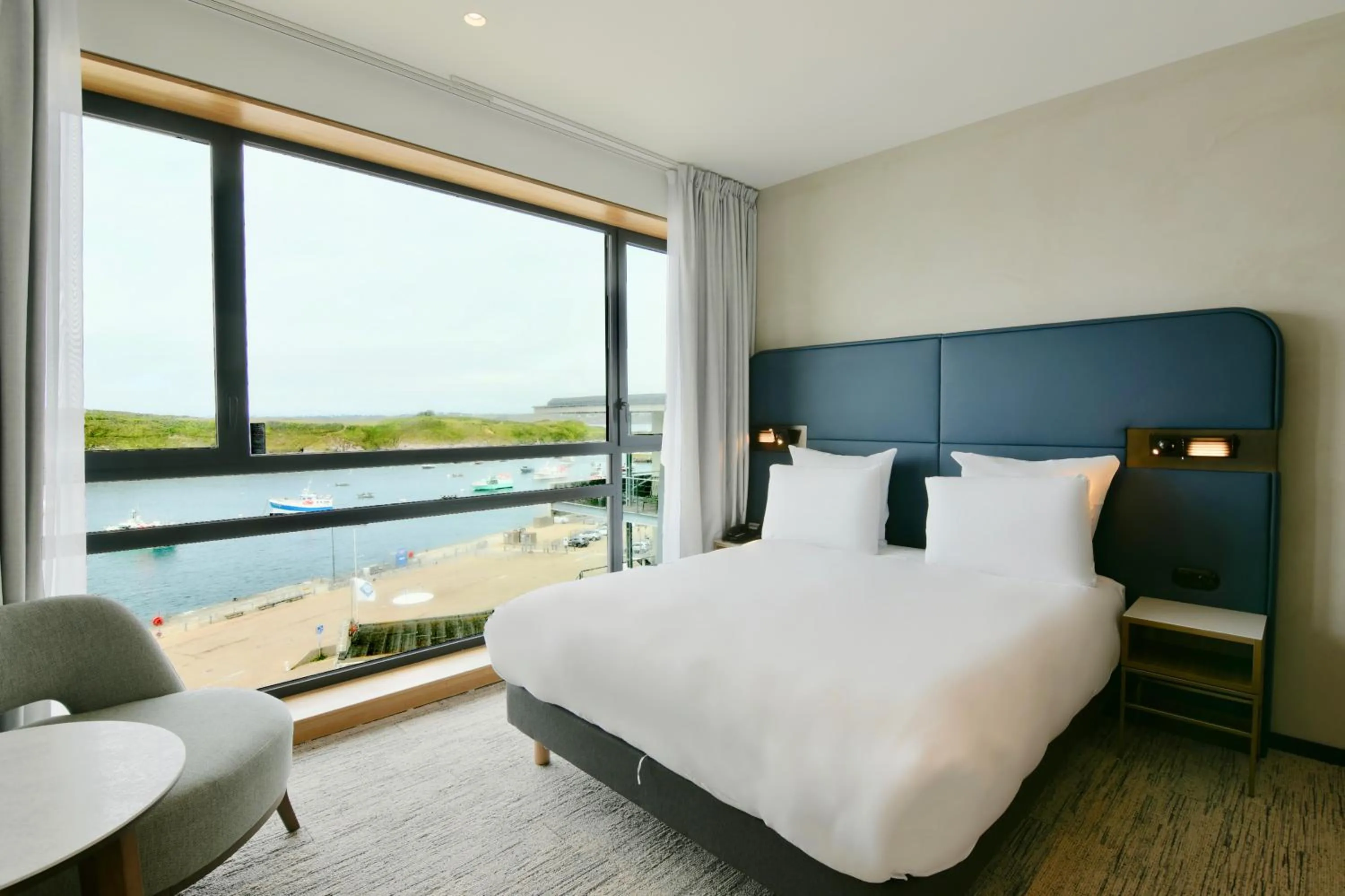 Bed in Sainte-Barbe Hotel & Spa Le Conquet - MGallery Collection