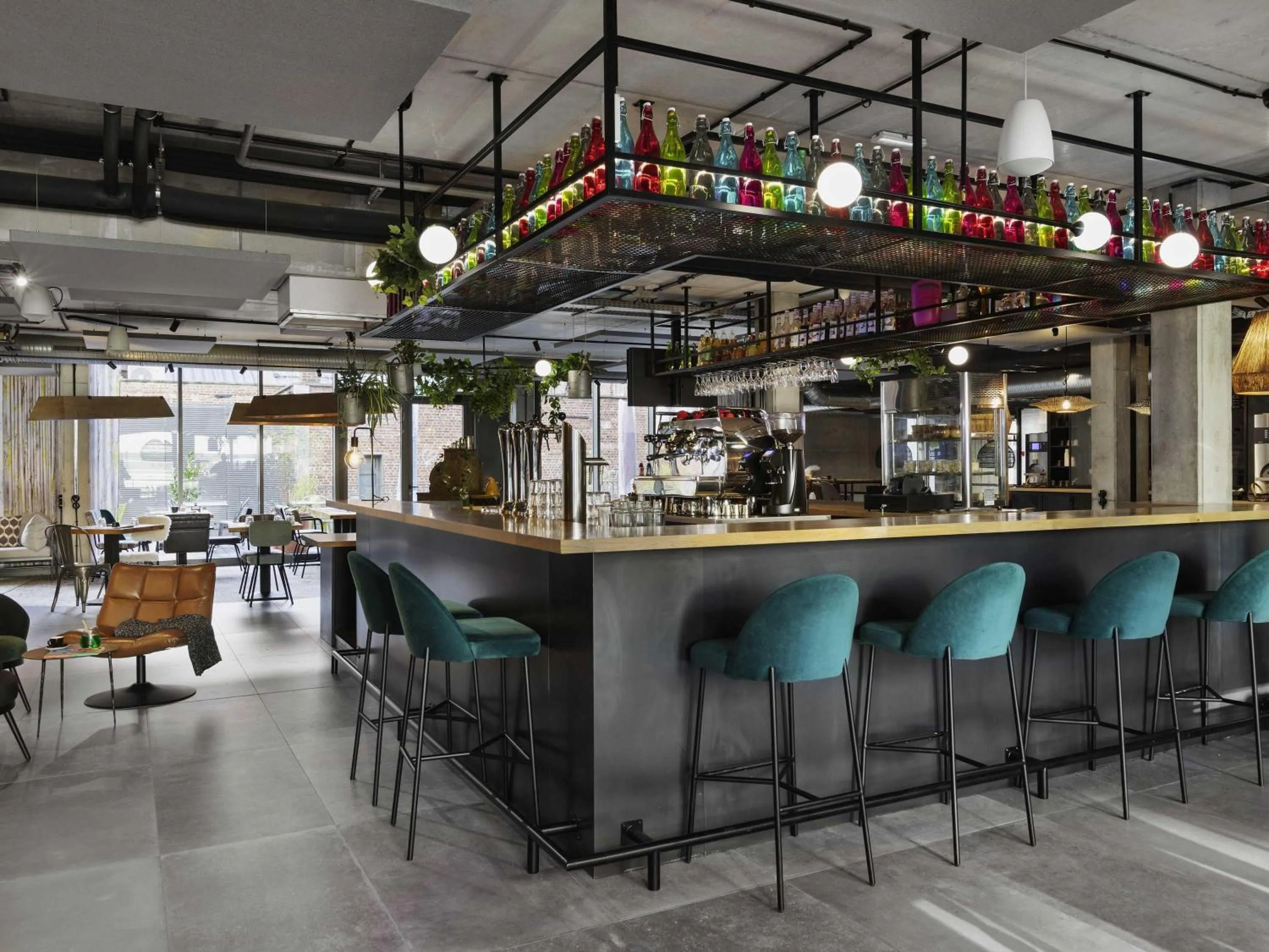 Lounge or bar in ibis Styles Amiens Centre