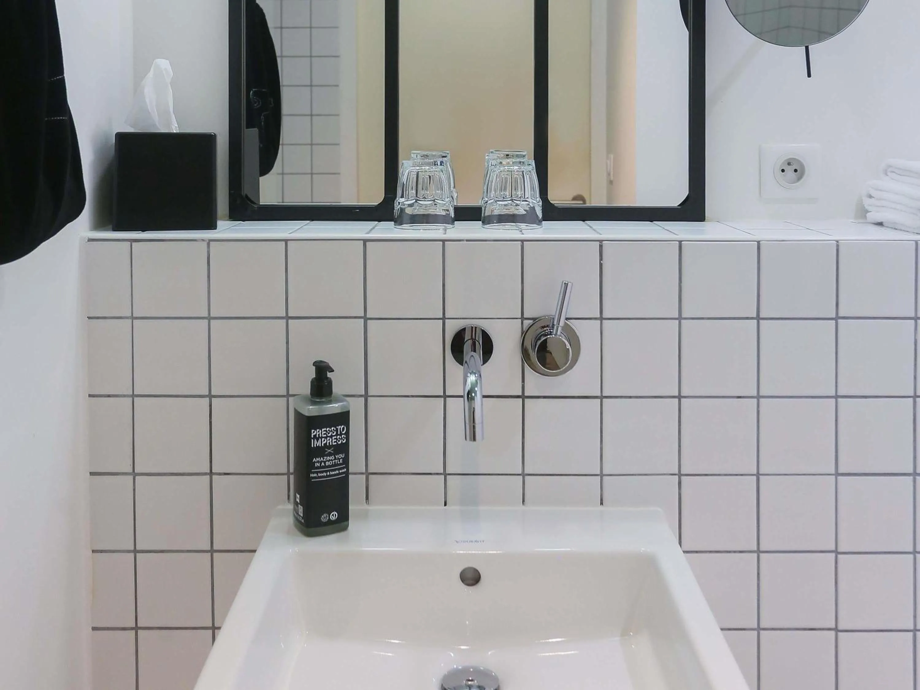 Bedroom in ibis Styles Amiens Centre