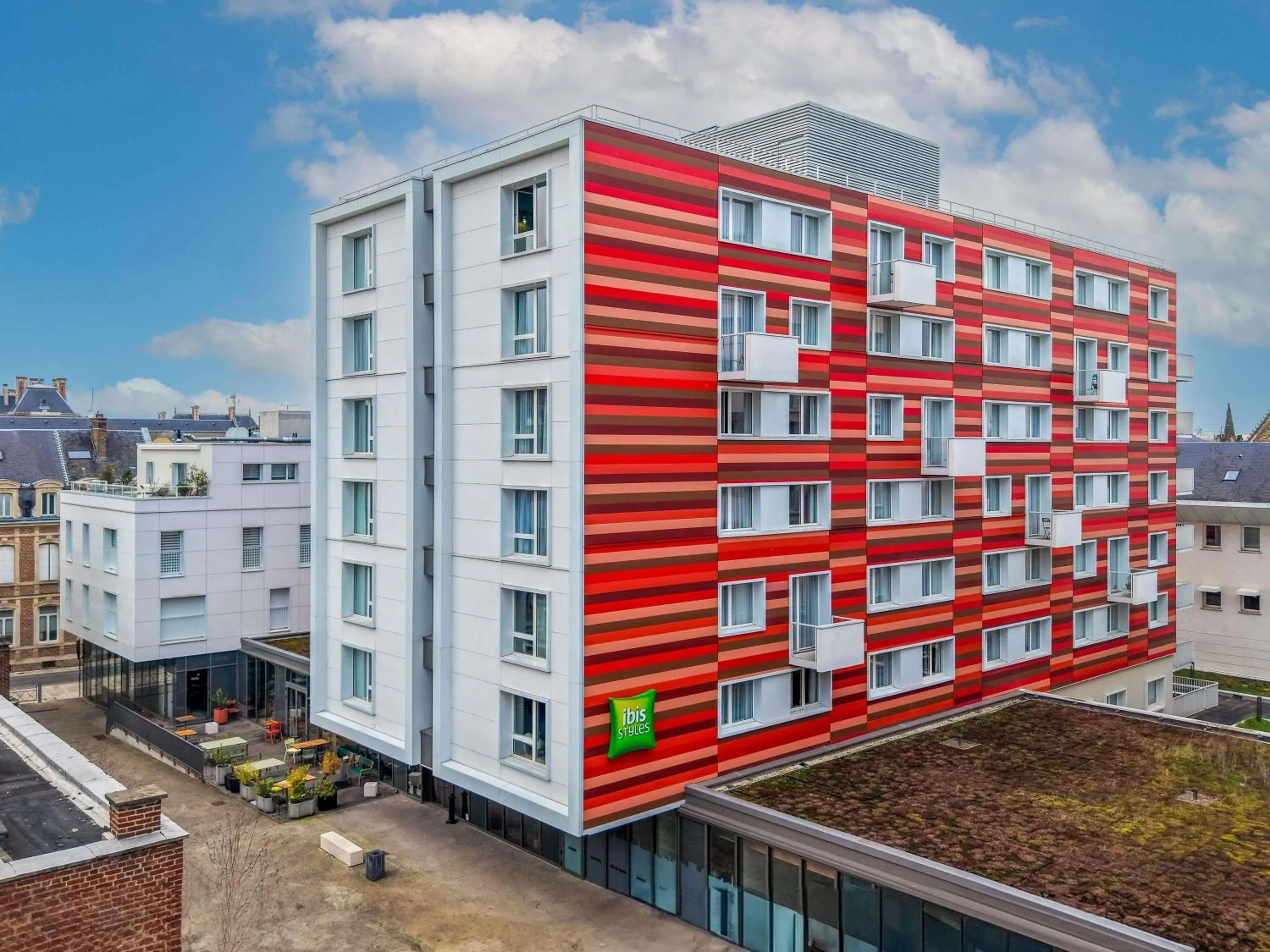 Property building in ibis Styles Amiens Centre