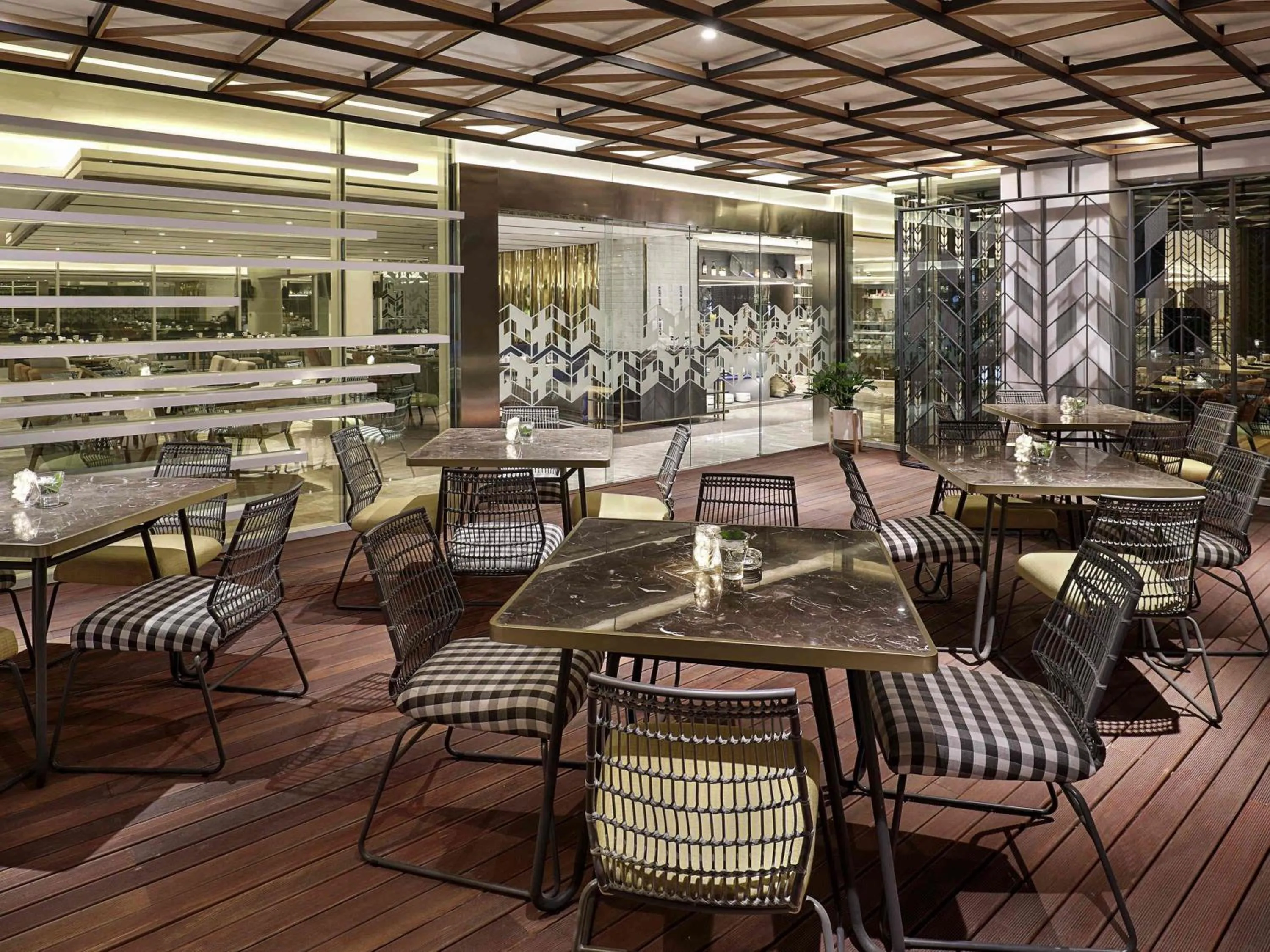 Restaurant/places to eat in Novotel Jakarta Cikini