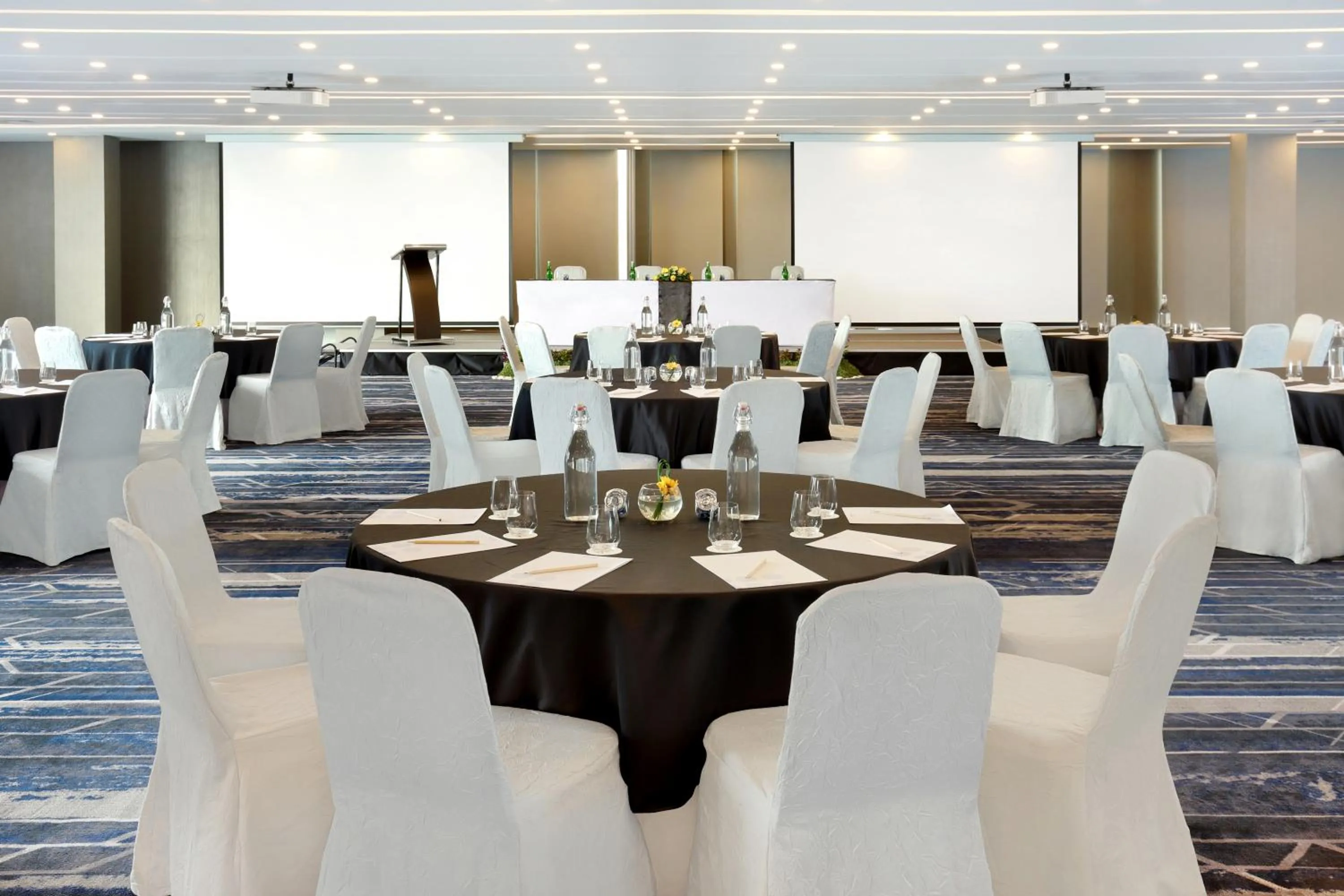 Meeting/conference room in Novotel Jakarta Cikini
