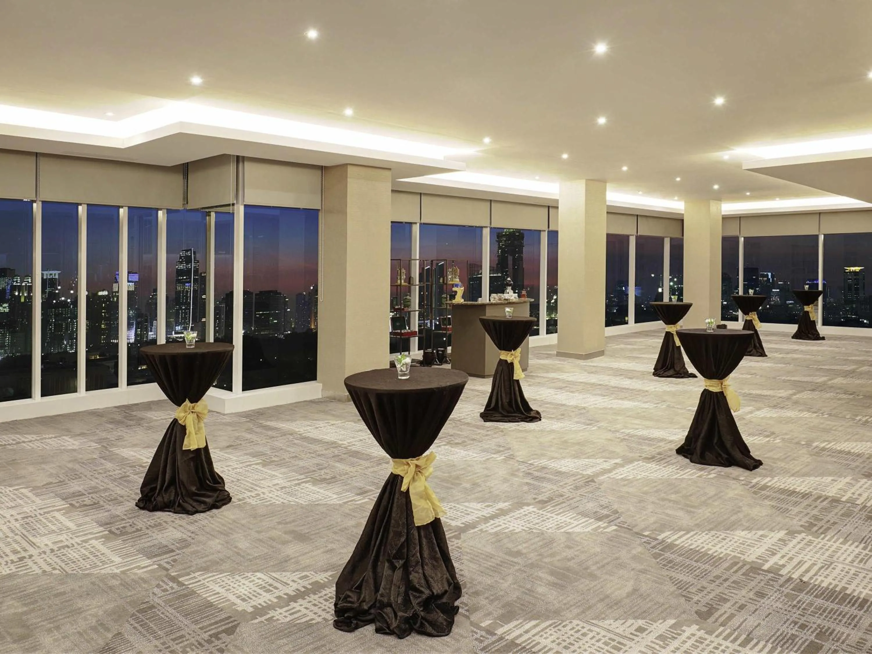 Meeting/conference room in Novotel Jakarta Cikini