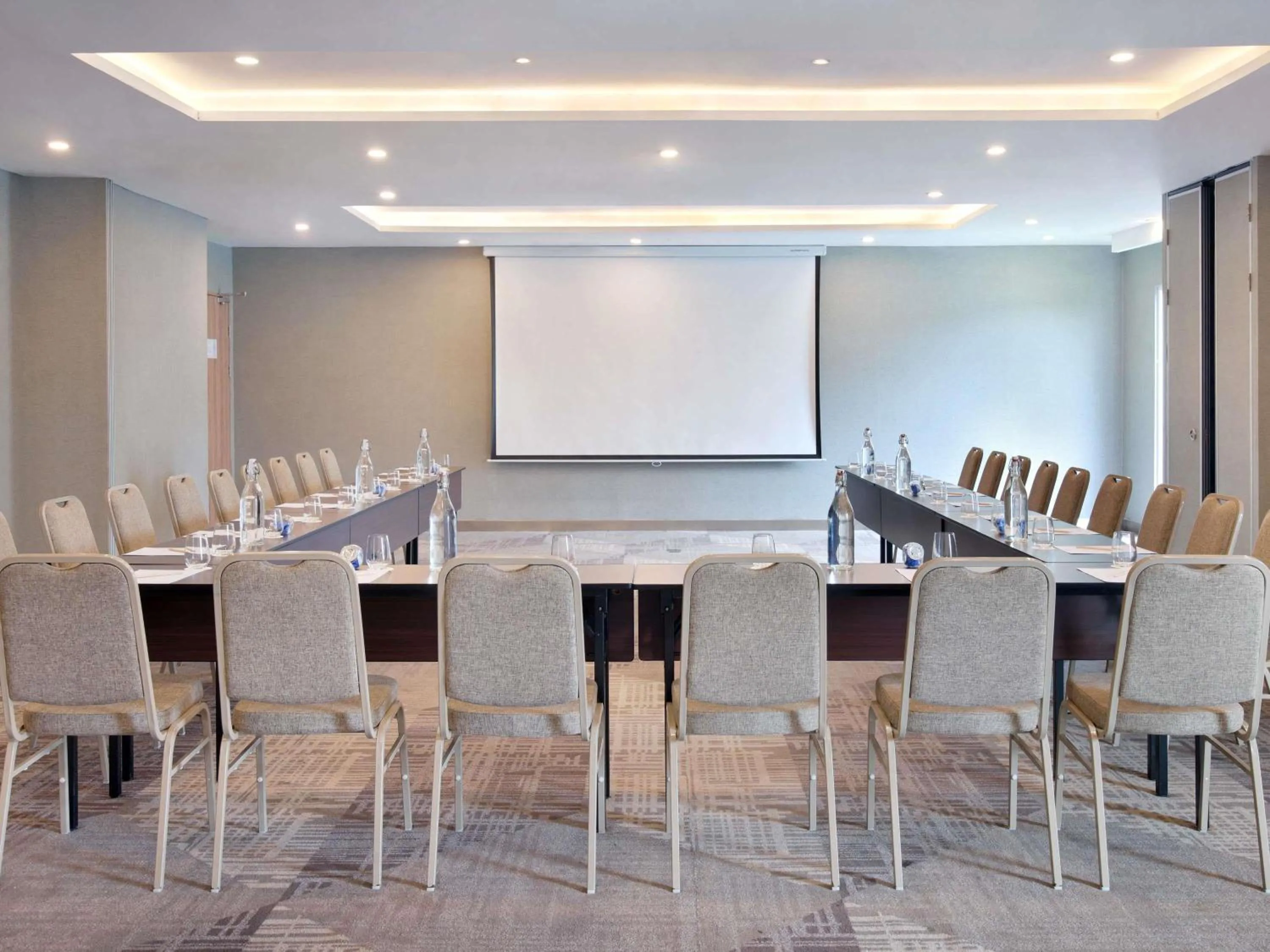 Meeting/conference room in Novotel Jakarta Cikini