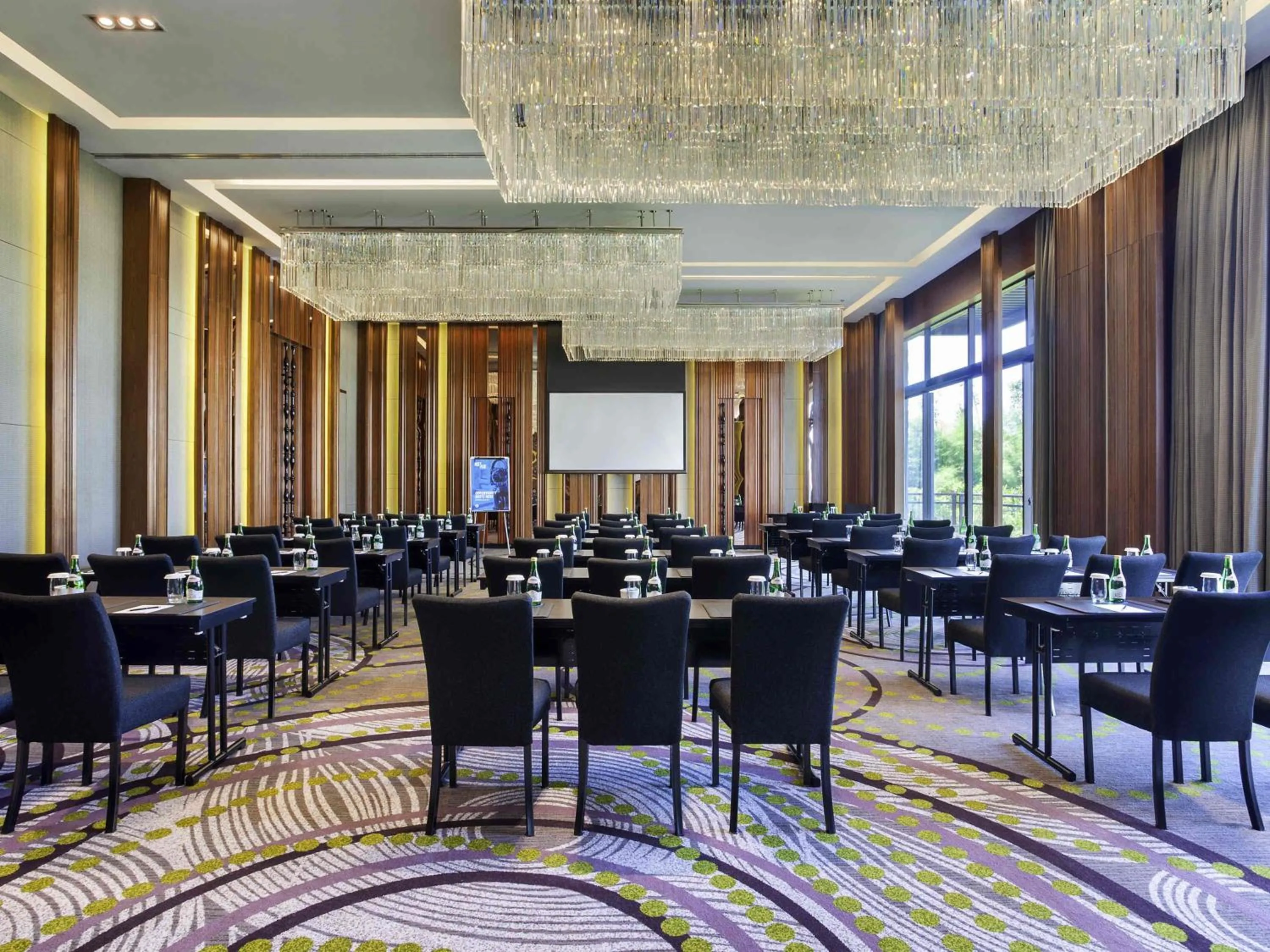 Business facilities in Pullman Ciawi Vimala Hills Resort