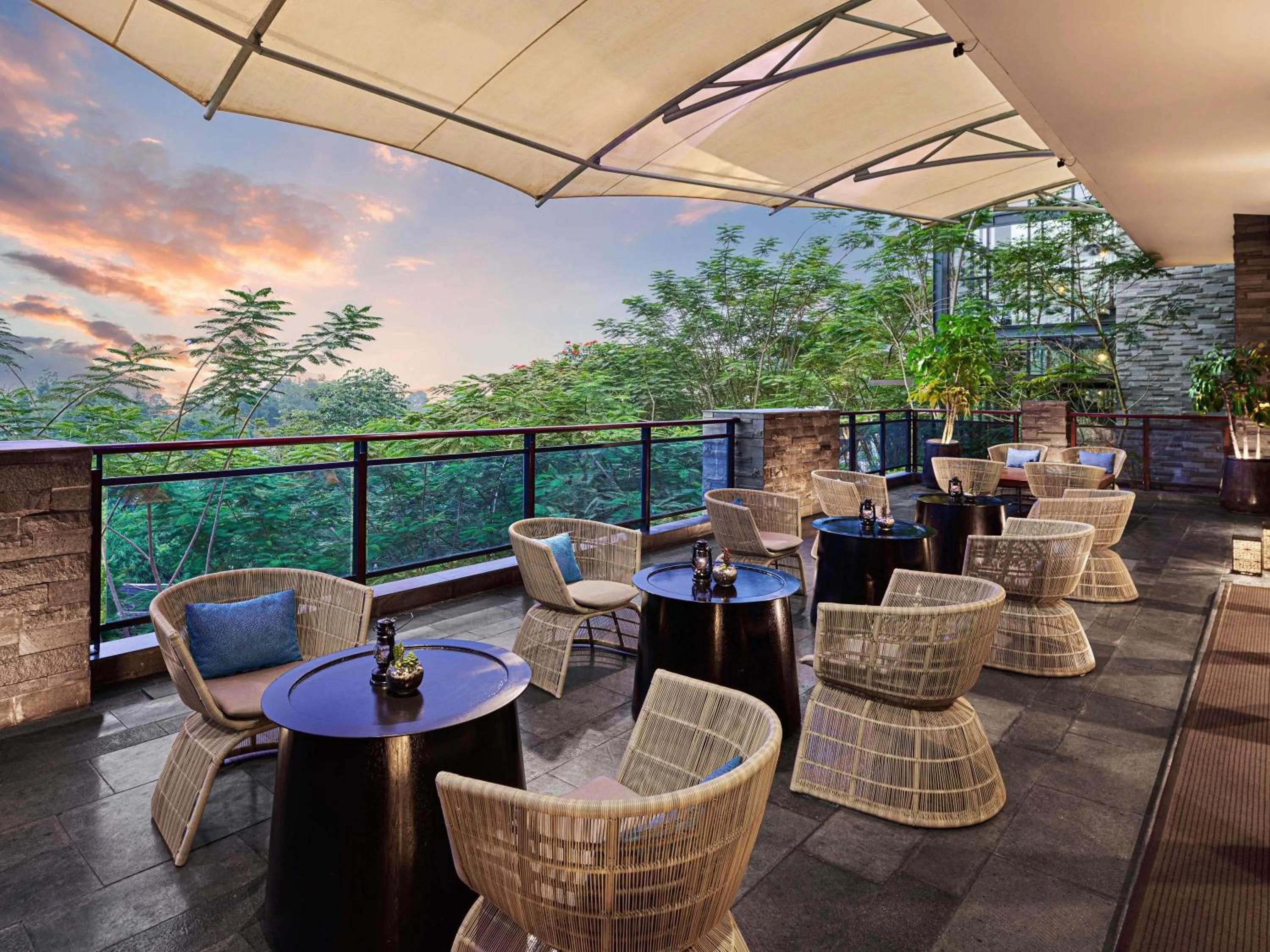 Restaurant/places to eat in Pullman Ciawi Vimala Hills Resort