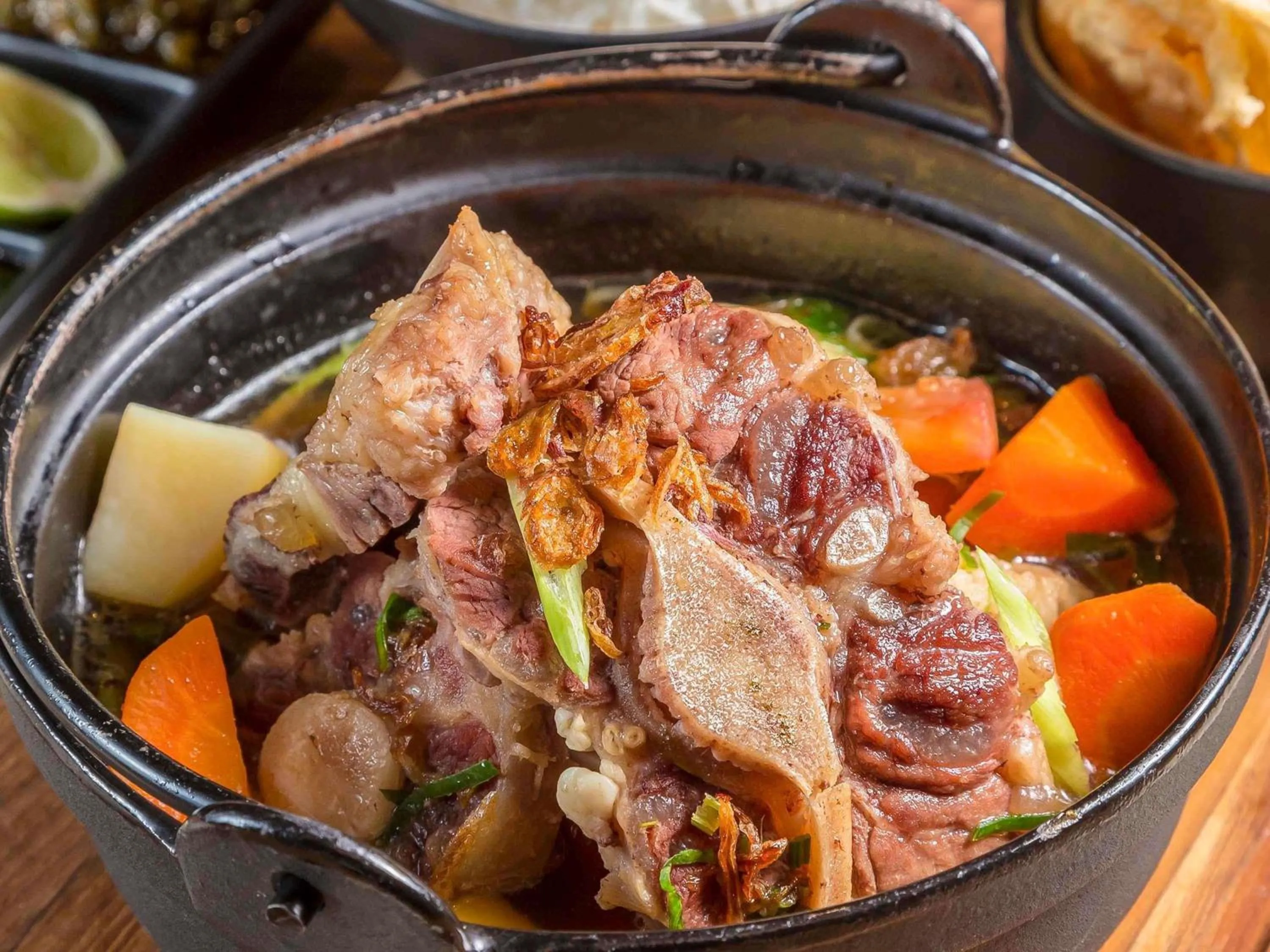 Restaurant/places to eat in Pullman Ciawi Vimala Hills Resort