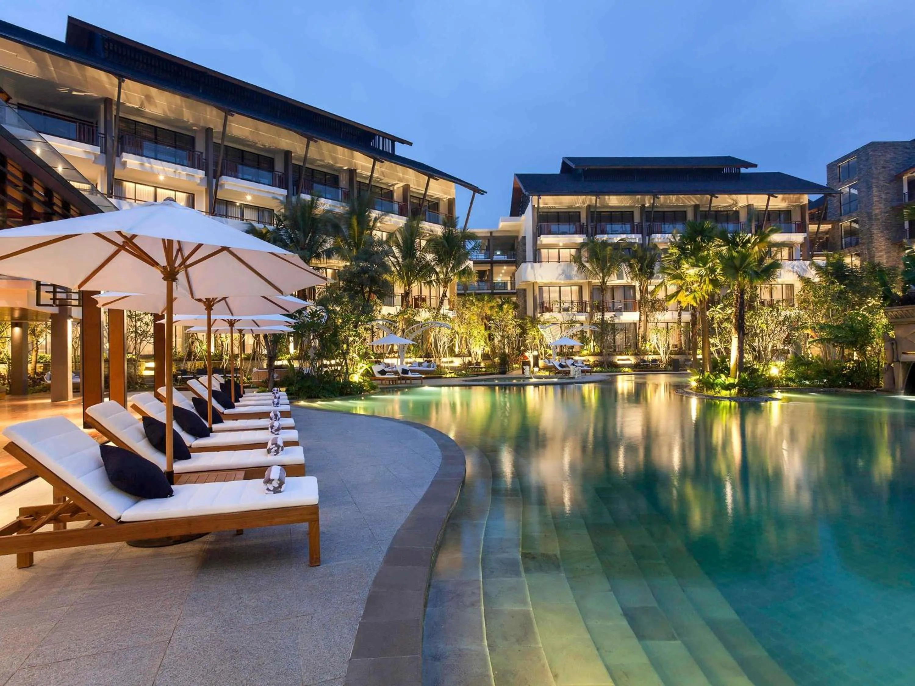 Pool view in Pullman Ciawi Vimala Hills Resort